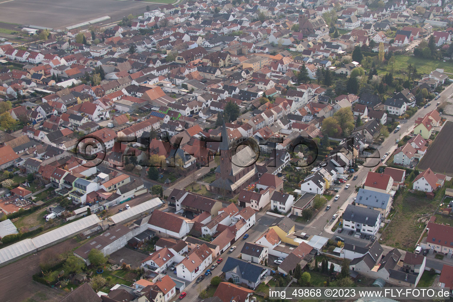 Maxdorf im Bundesland Rheinland-Pfalz, Deutschland aus der Luft betrachtet