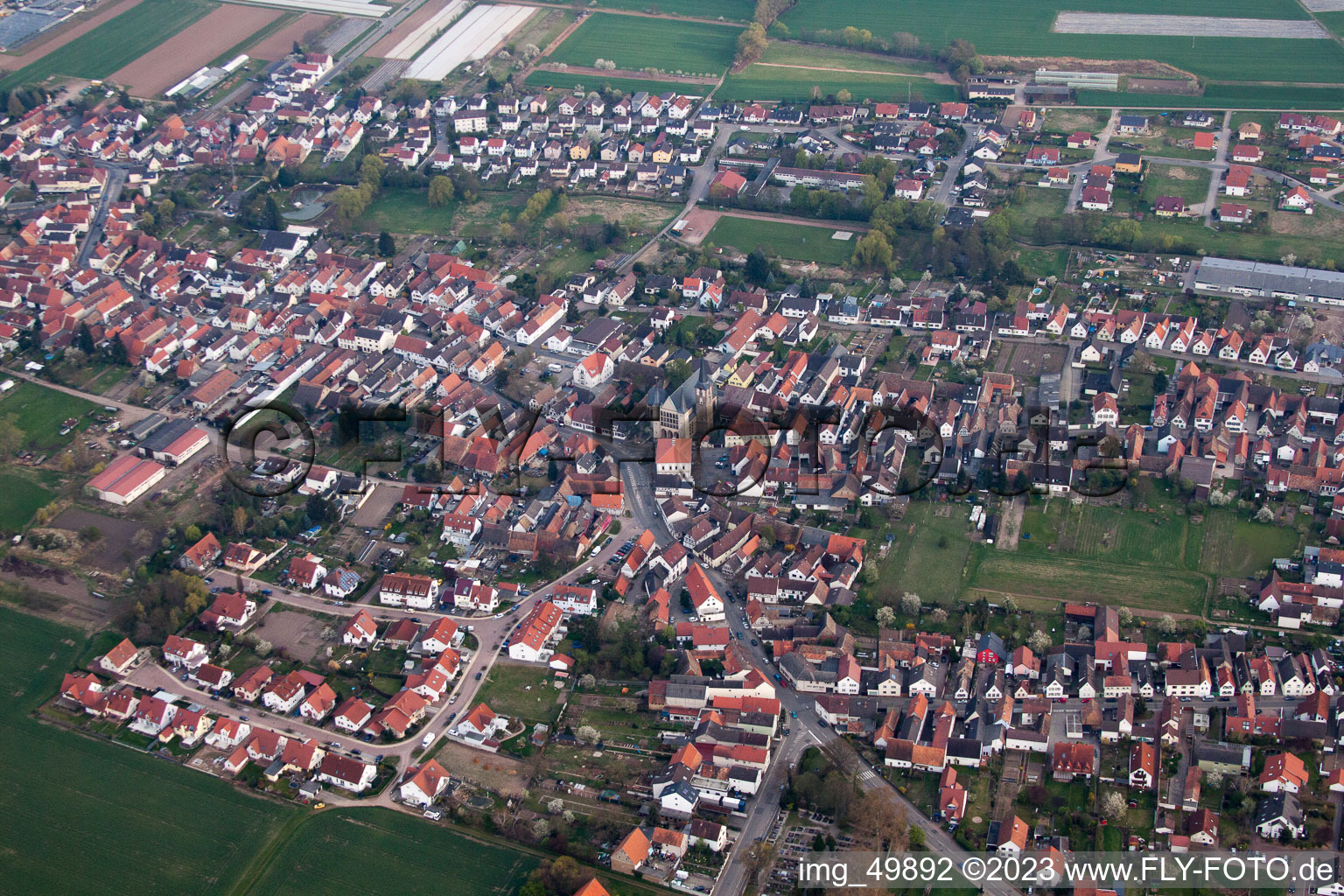 Luftbild von Geinsheim im Bundesland Rheinland-Pfalz, Deutschland