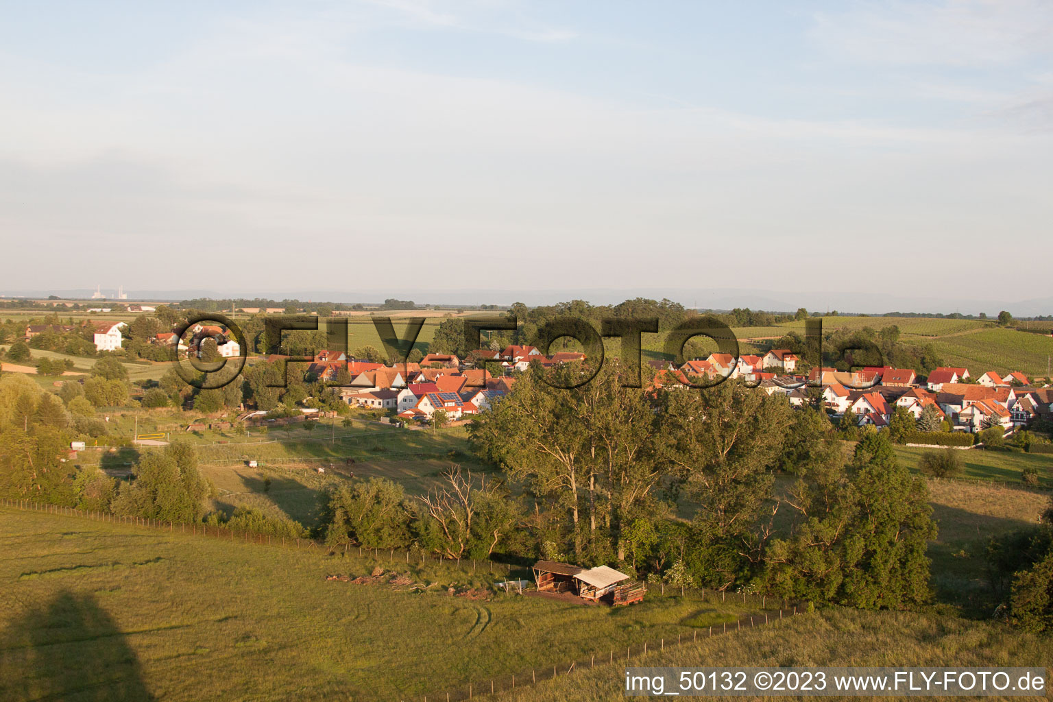 Hergersweiler im Bundesland Rheinland-Pfalz, Deutschland von einer Drohne aus