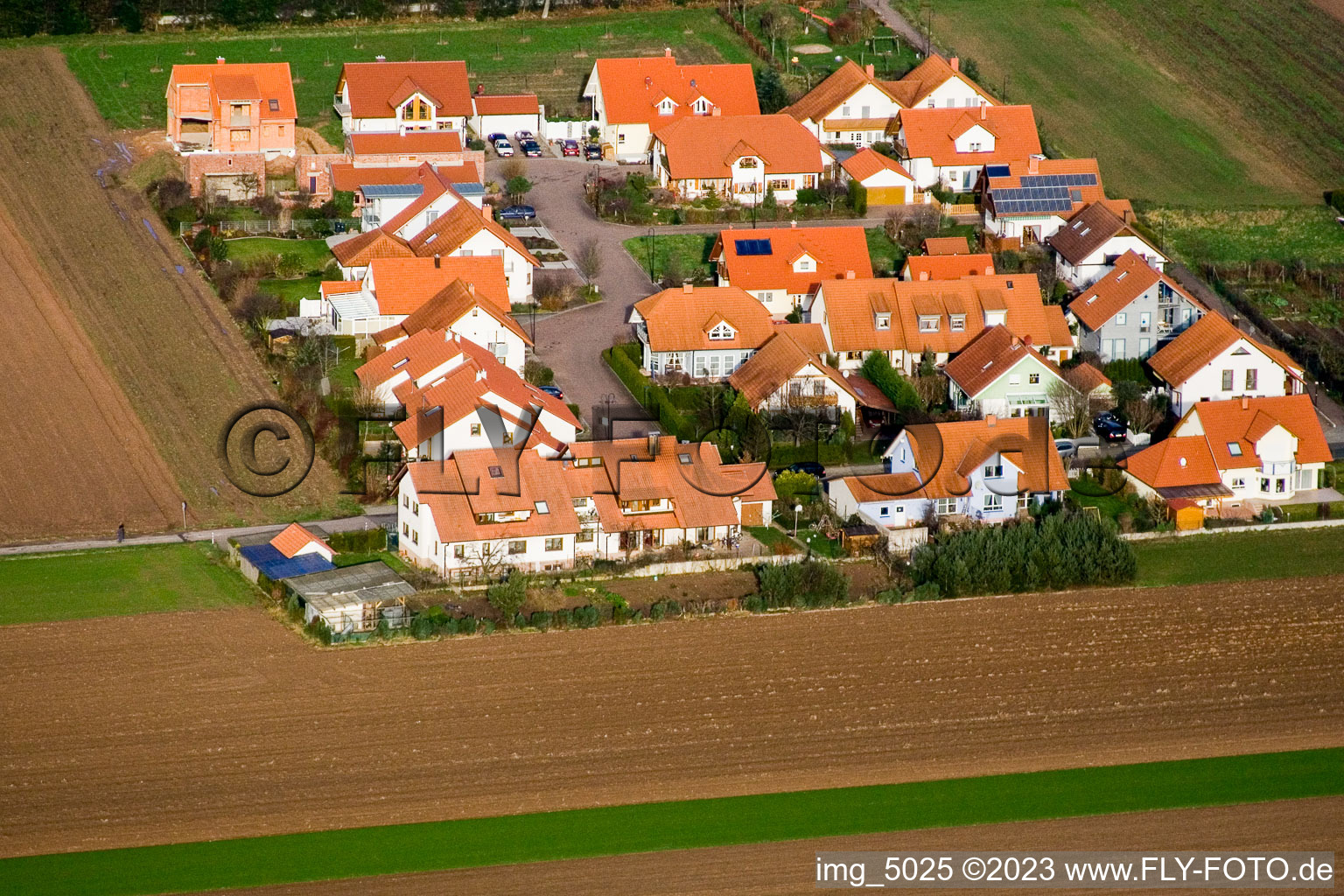 Luftaufnahme von Neubaugebiet im Geiersching im Ortsteil Hayna in Herxheim bei Landau/Pfalz im Bundesland Rheinland-Pfalz, Deutschland
