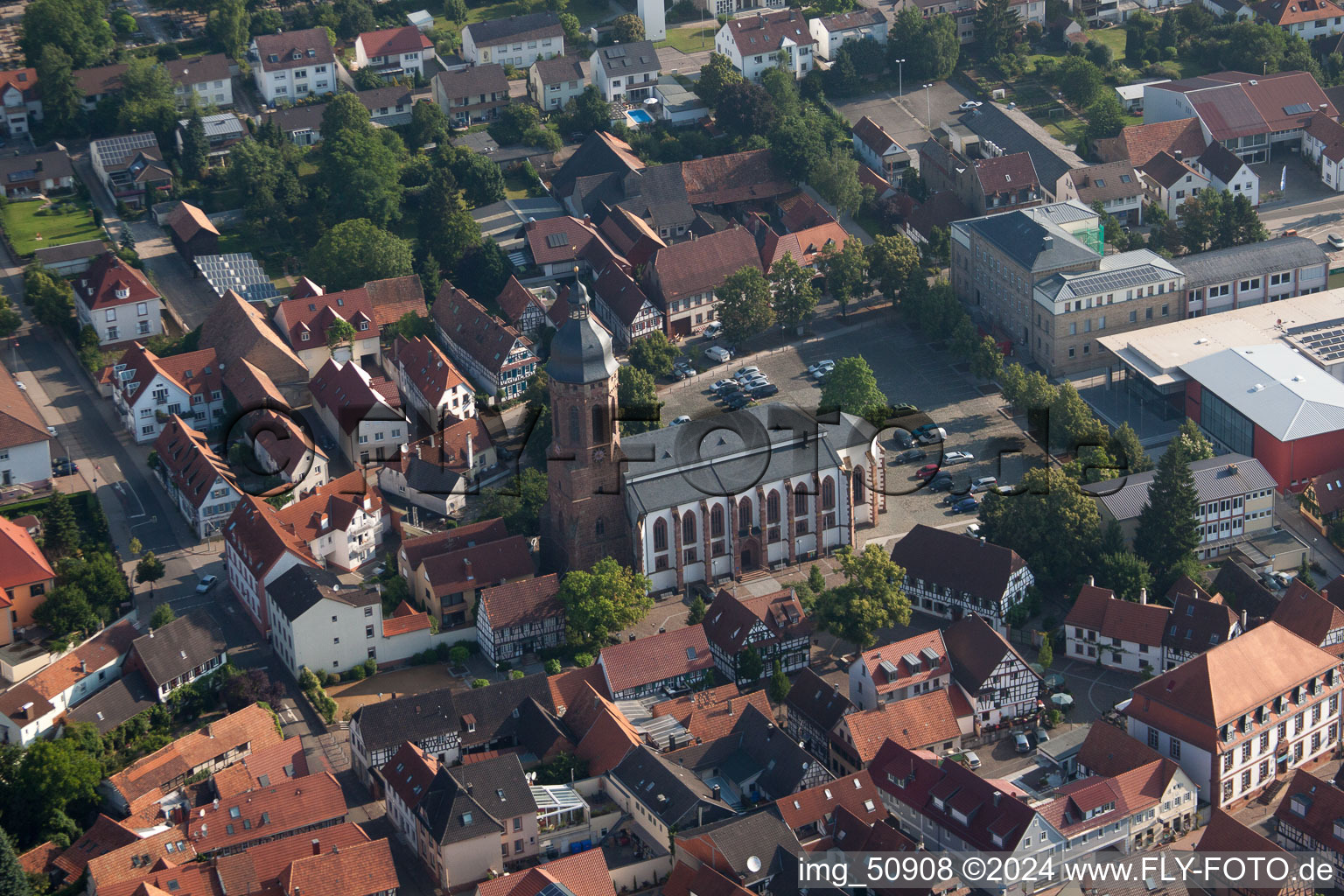 Luftbild von Kandel. kirche Marktplatz, Plätzl im Bundesland Rheinland-Pfalz, Deutschland