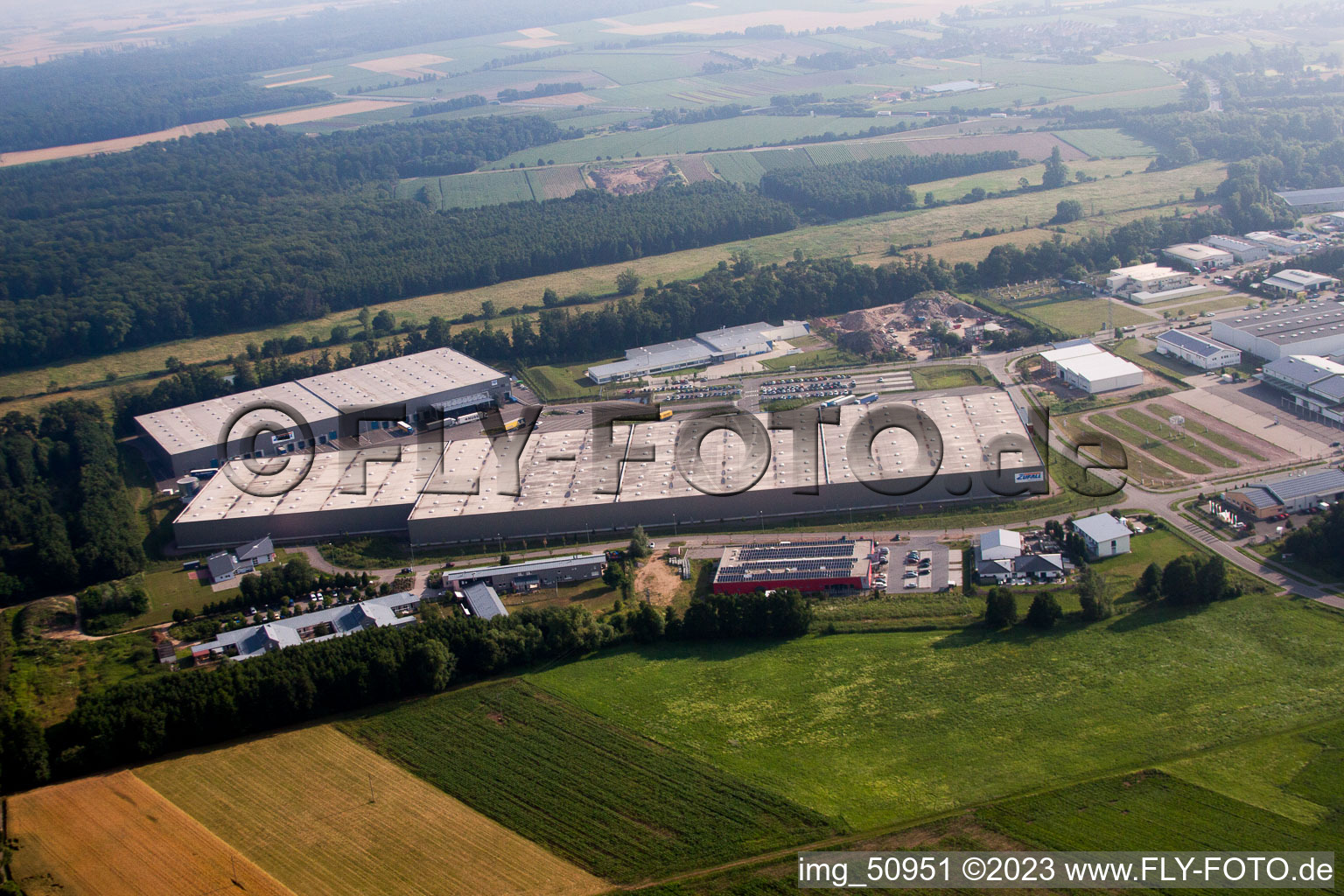 Minderslachen, Industriegebiet Horst, Zufall Logistikcenter in Kandel im Bundesland Rheinland-Pfalz, Deutschland aus der Luft