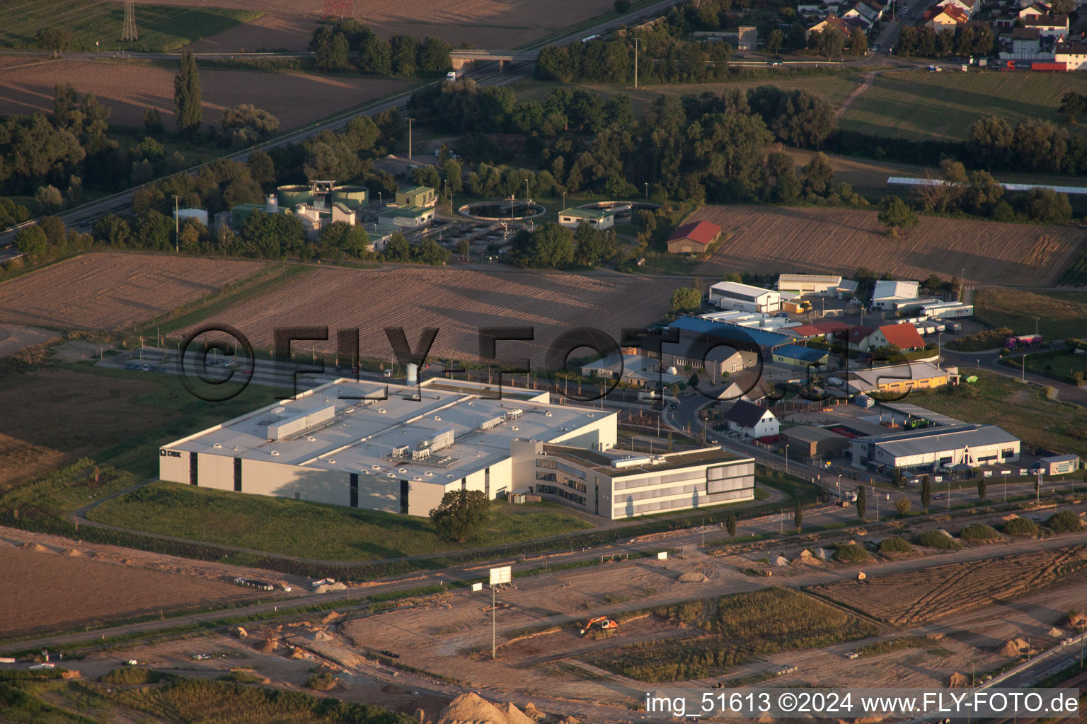 Luftbild von Rülzheim, Gewerbegebiet Nord, DBK Neubau im Bundesland Rheinland-Pfalz, Deutschland