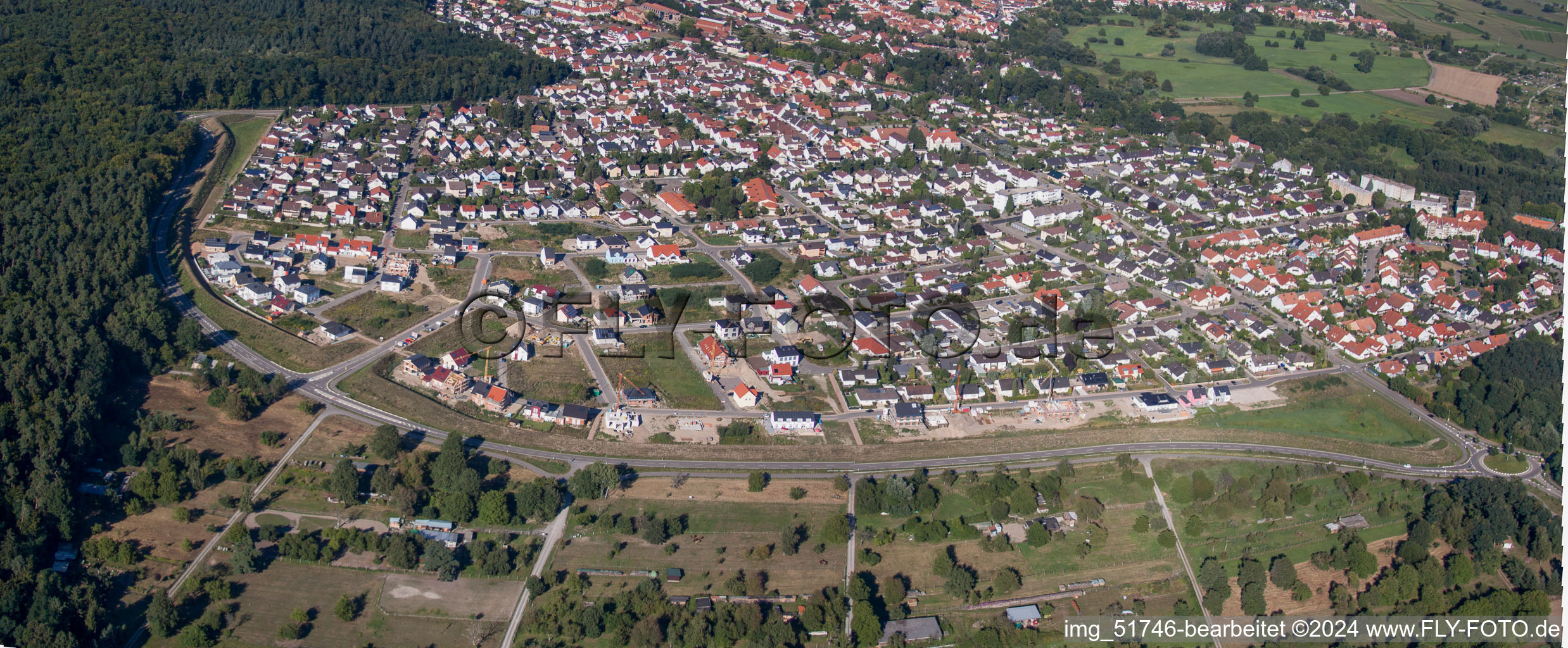 Panorama Perspektive Baustellen zum Neubau- Wohngebiet einer Einfamilienhaus- Siedlung West in Jockgrim im Bundesland Rheinland-Pfalz, Deutschland
