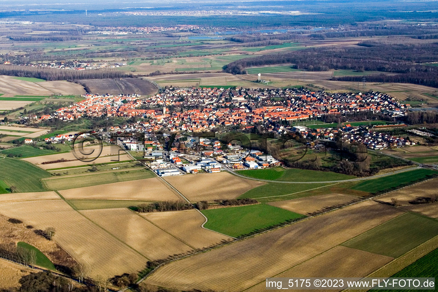 Dettenheim im Bundesland Baden-Württemberg, Deutschland von einer Drohne aus