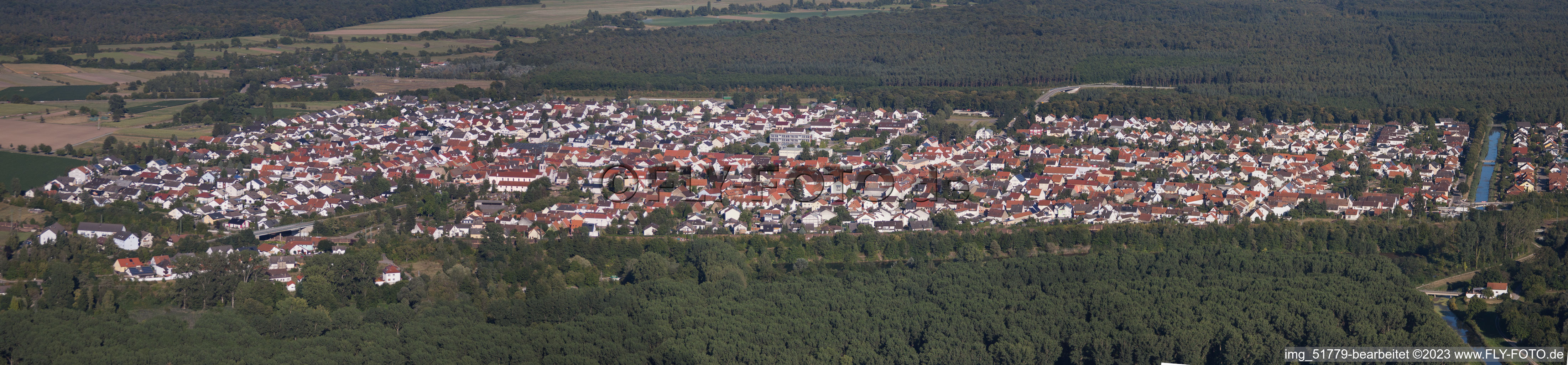 Panorama im Ortsteil Neudorf in Graben-Neudorf im Bundesland Baden-Württemberg, Deutschland