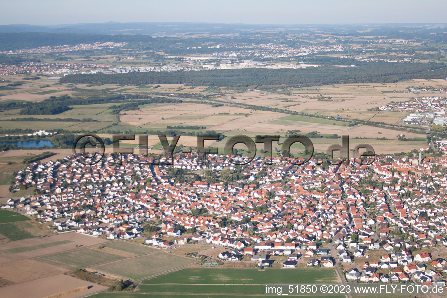 Ortsteil Sankt Leon in St. Leon-Rot im Bundesland Baden-Württemberg, Deutschland von oben gesehen