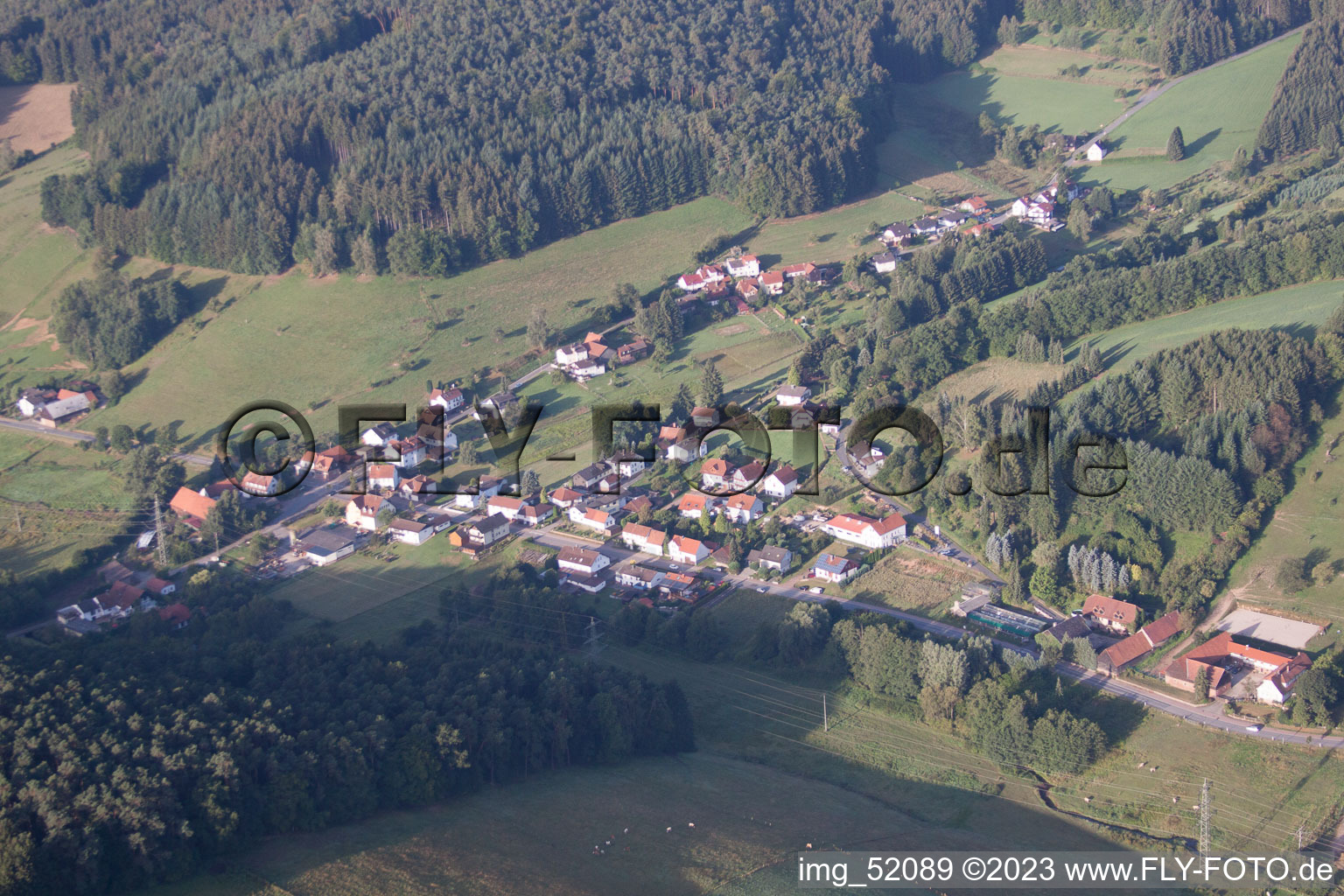 Luftaufnahme von Ortsteil Unter-Mossau in Mossautal im Bundesland Hessen, Deutschland