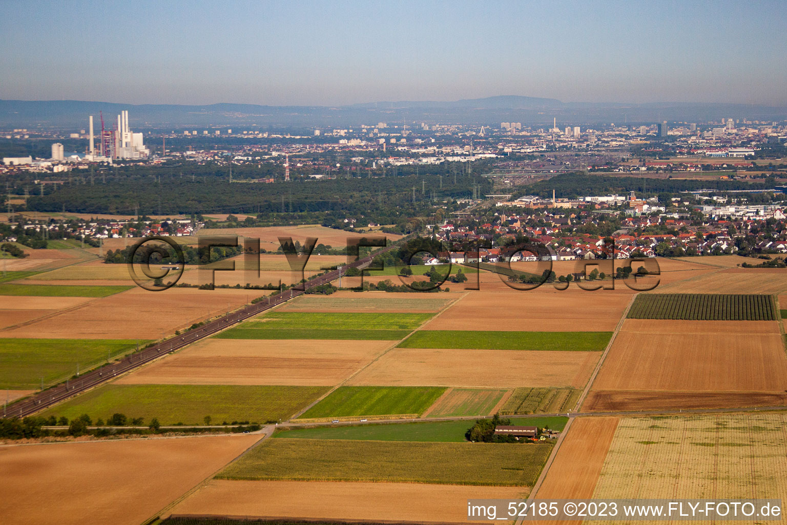 Drohnenbild von Ortsteil Friedrichsfeld in Mannheim im Bundesland Baden-Württemberg, Deutschland