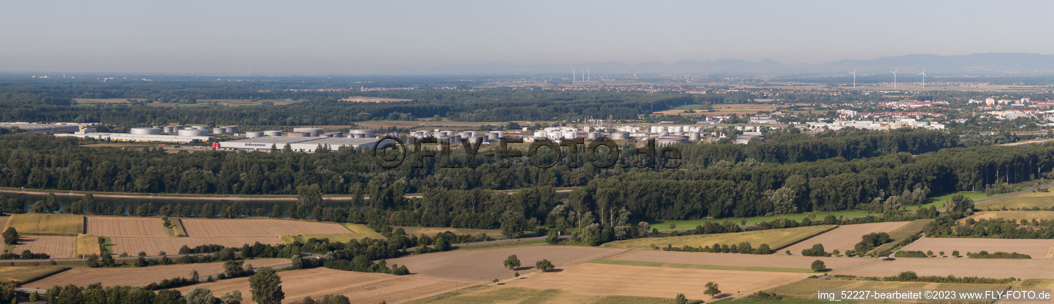 Panorama des Industriegebiet Süd in Speyer im Bundesland Rheinland-Pfalz, Deutschland