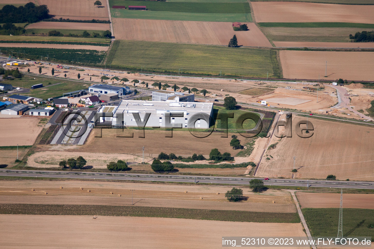 Luftbild von Rülzheim, Industriegebiet Nord, Neubau DBK im Bundesland Rheinland-Pfalz, Deutschland
