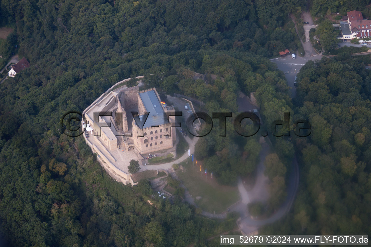 Ortsteil Hambach an der Weinstraße in Neustadt an der Weinstraße im Bundesland Rheinland-Pfalz, Deutschland aus der Luft