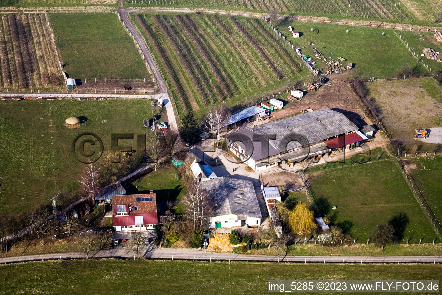 Luftbild von Oberotterbach, Pferdehof Heidebrunnerhof im Bundesland Rheinland-Pfalz, Deutschland