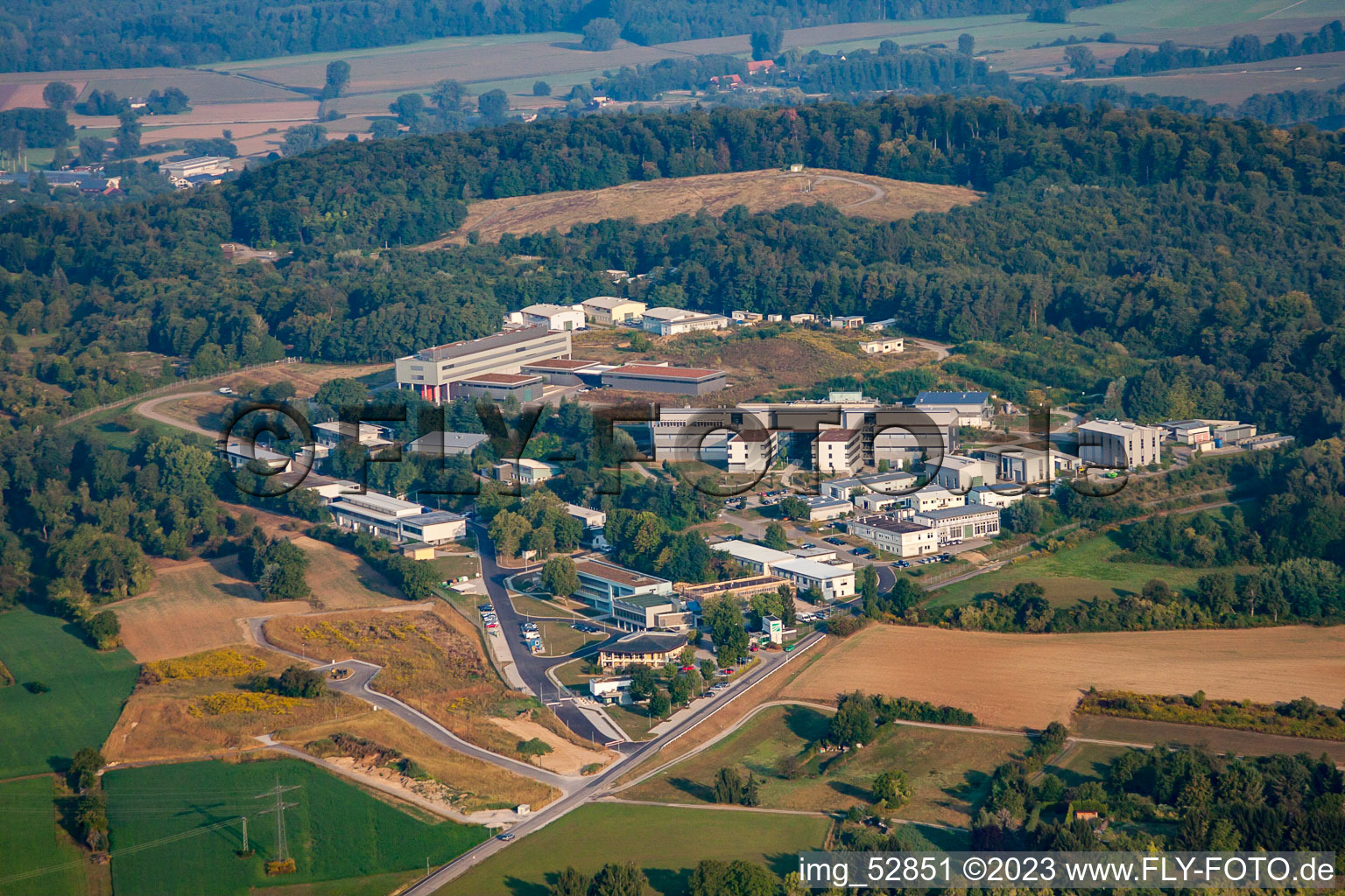 Luftbild von Fraunhofer Institut im Ortsteil Grötzingen in Karlsruhe im Bundesland Baden-Württemberg, Deutschland