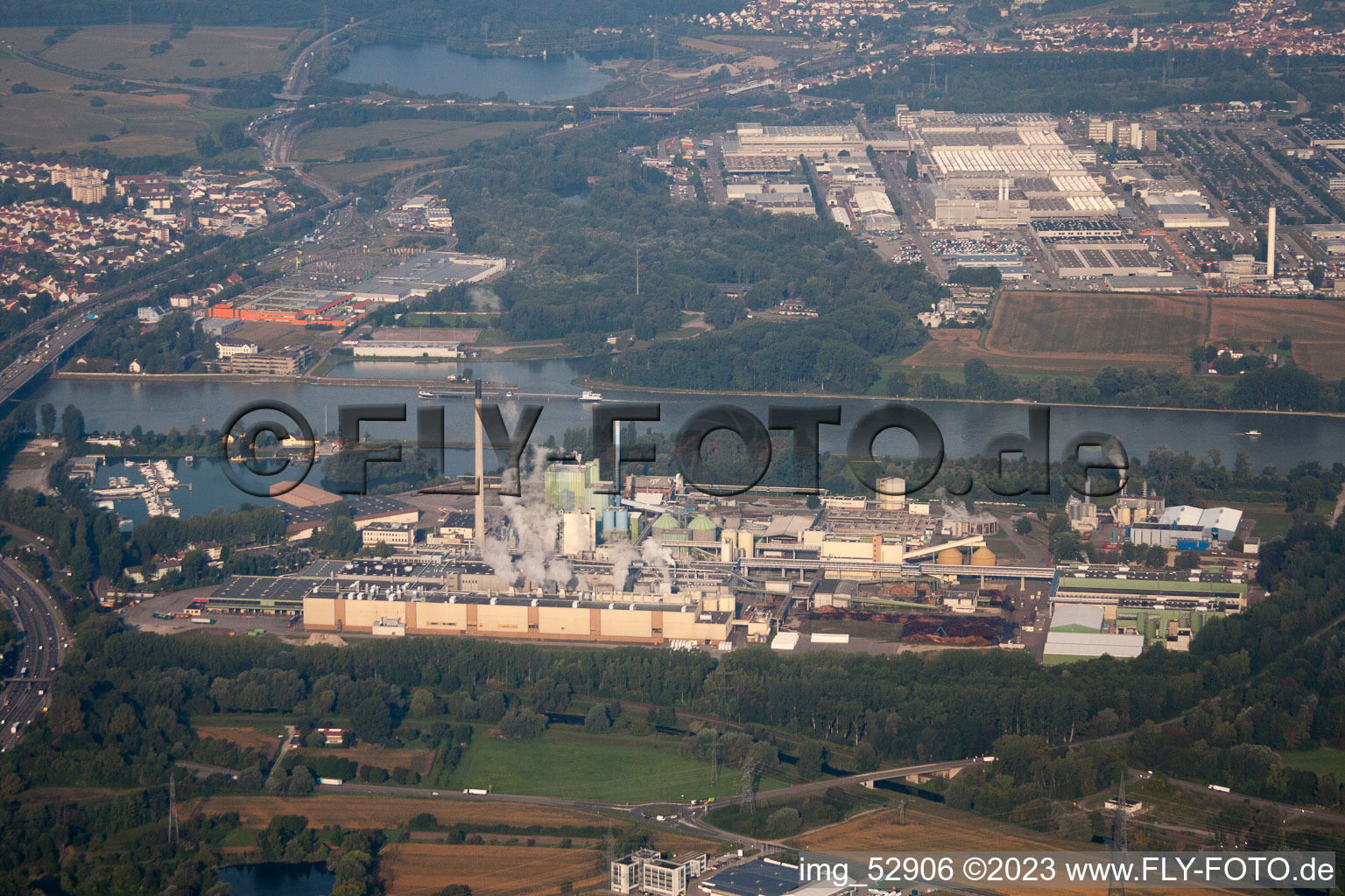 Luftbild von Maxau, Papierfabrik Stora Enso im Ortsteil Knielingen in Karlsruhe im Bundesland Baden-Württemberg, Deutschland