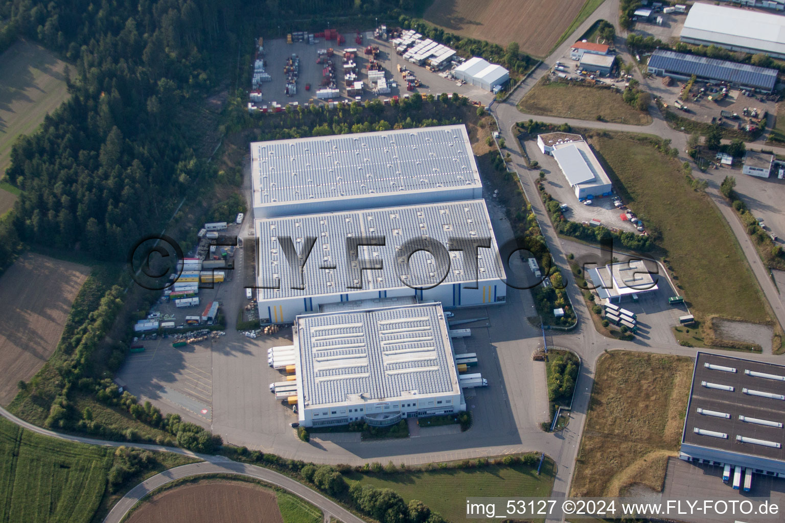 Lagerhallen und Speditionsgebäude Schuon Gebr. Logistik GmbH Fulfillment-Spezialist in Haiterbach im Bundesland Baden-Württemberg, Deutschland