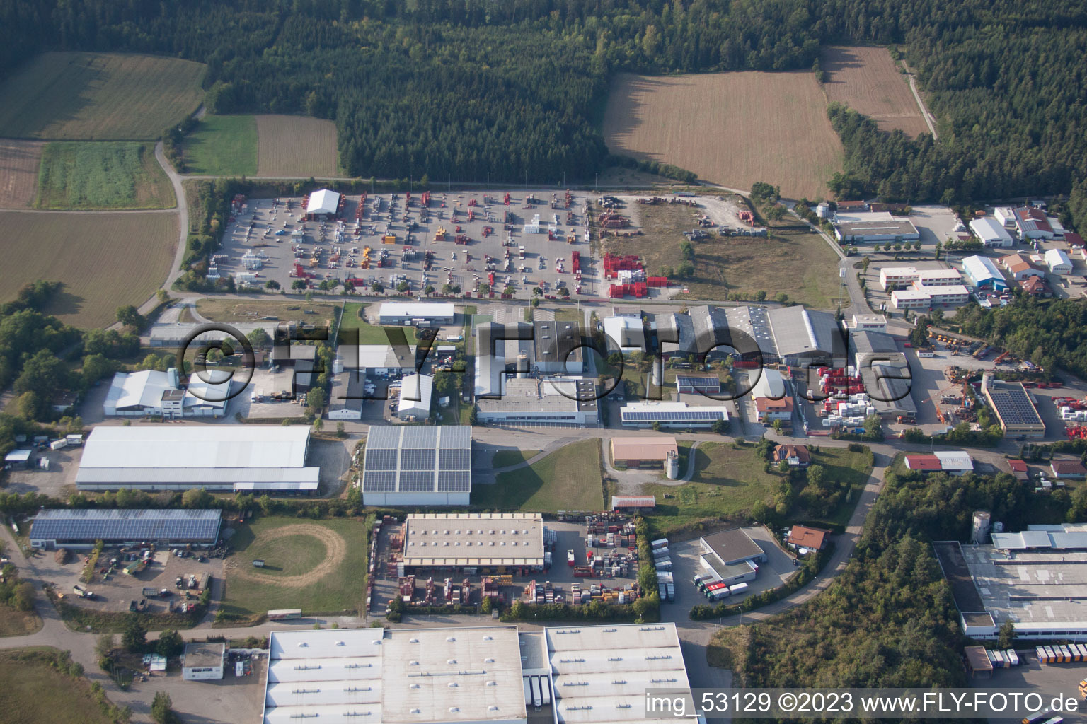 Luftbild von Industrie- und Gewerbegebiet Süd in Haiterbach im Bundesland Baden-Württemberg, Deutschland