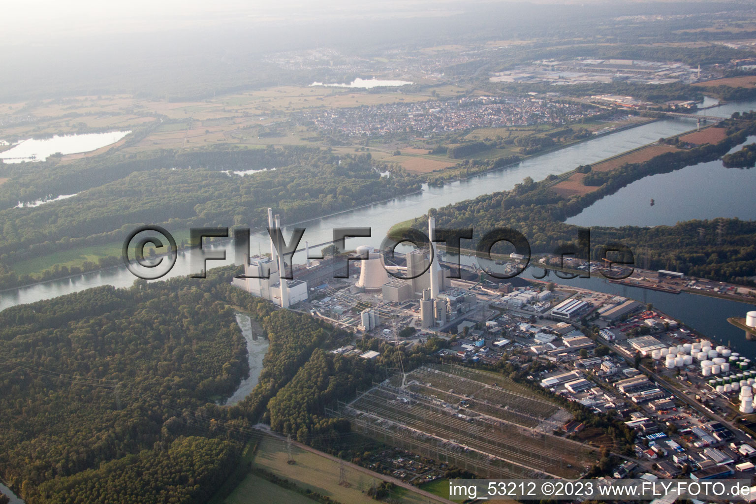 Luftbild von Karlsruhe Rheinhafen, ENBW Neubau im Bundesland Baden-Württemberg, Deutschland