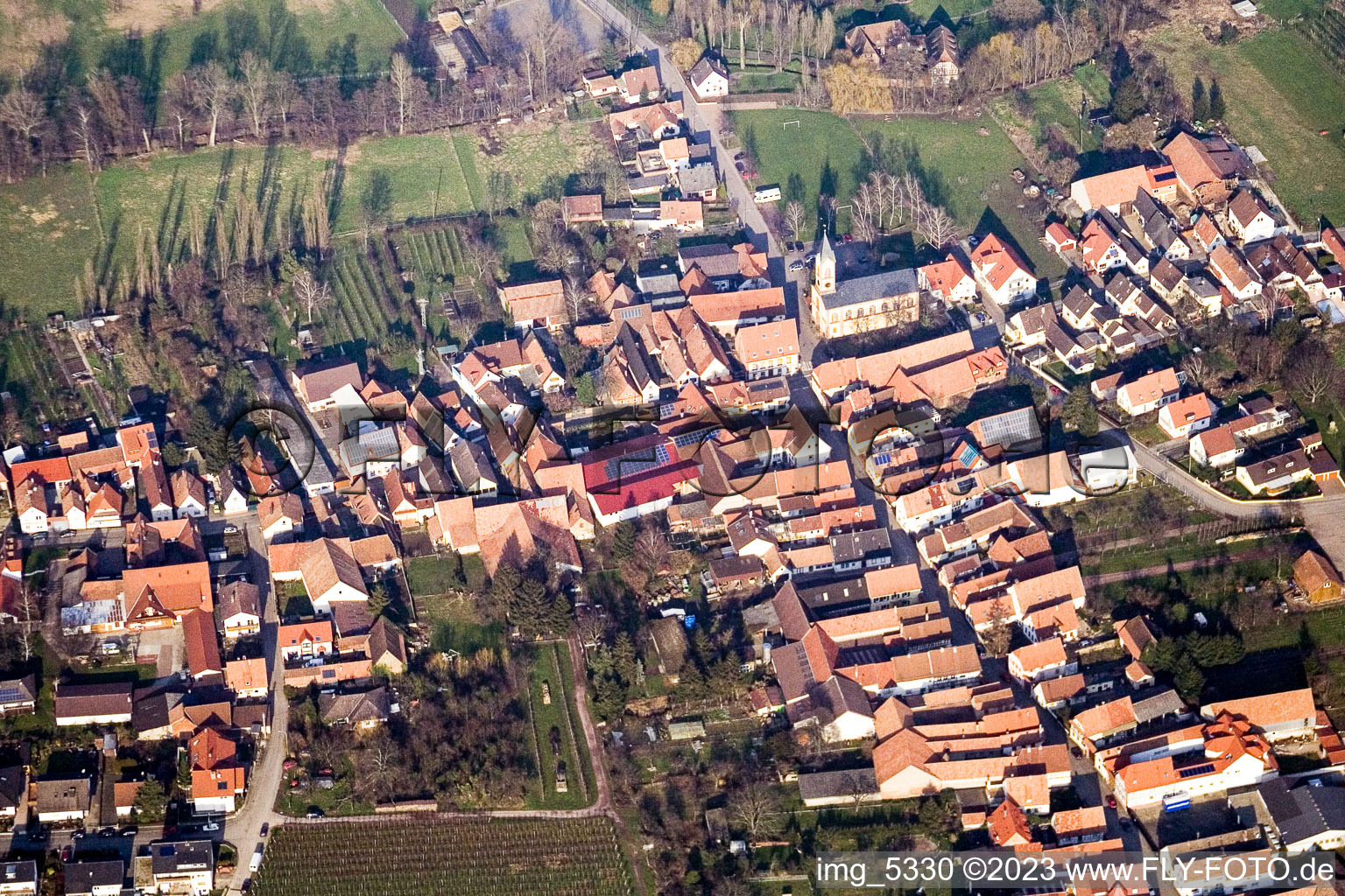 Luftaufnahme von Ortsteil Mühlhofen in Billigheim-Ingenheim im Bundesland Rheinland-Pfalz, Deutschland