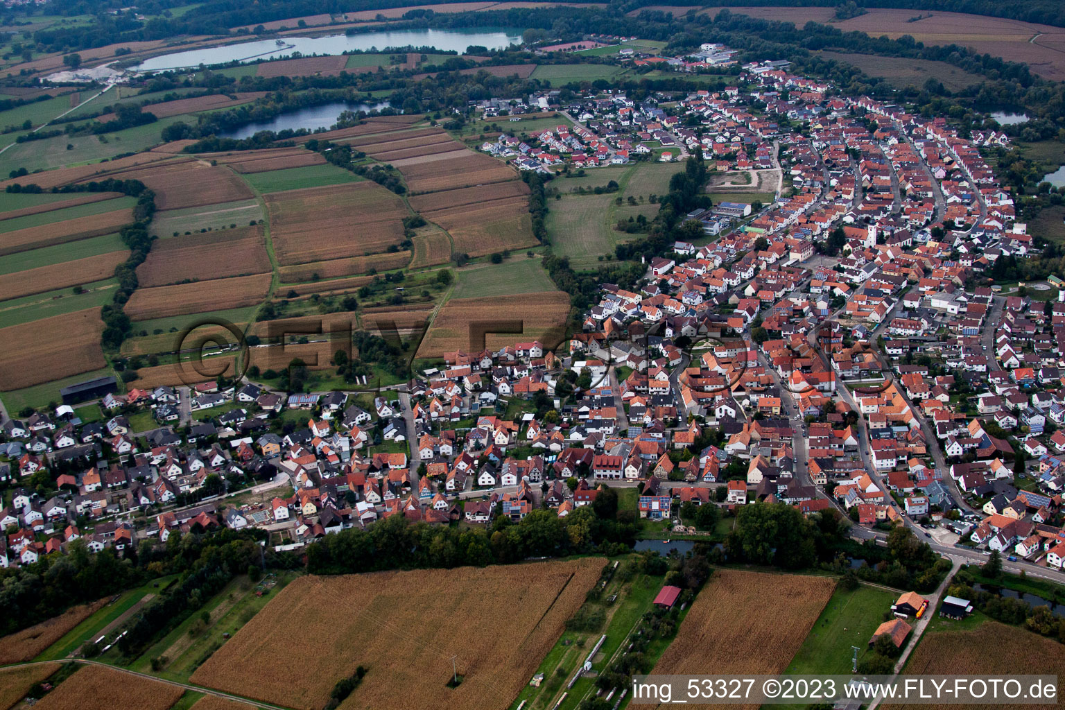 Neuburg im Bundesland Rheinland-Pfalz, Deutschland aus der Drohnenperspektive