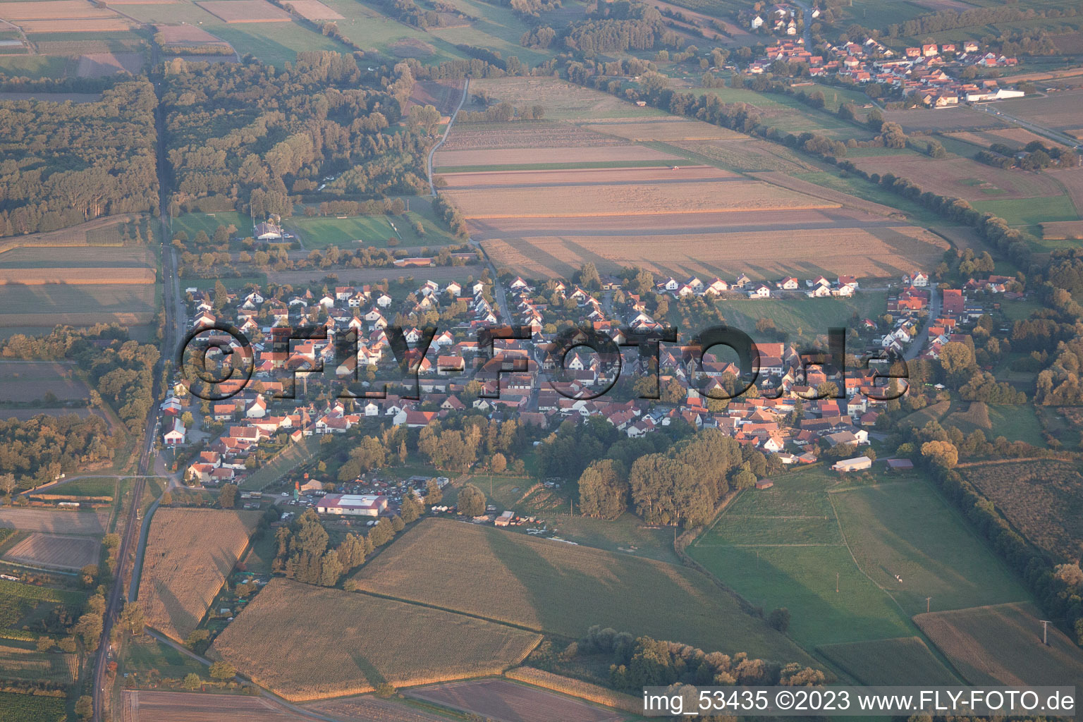 Drohnenaufname von Barbelroth im Bundesland Rheinland-Pfalz, Deutschland