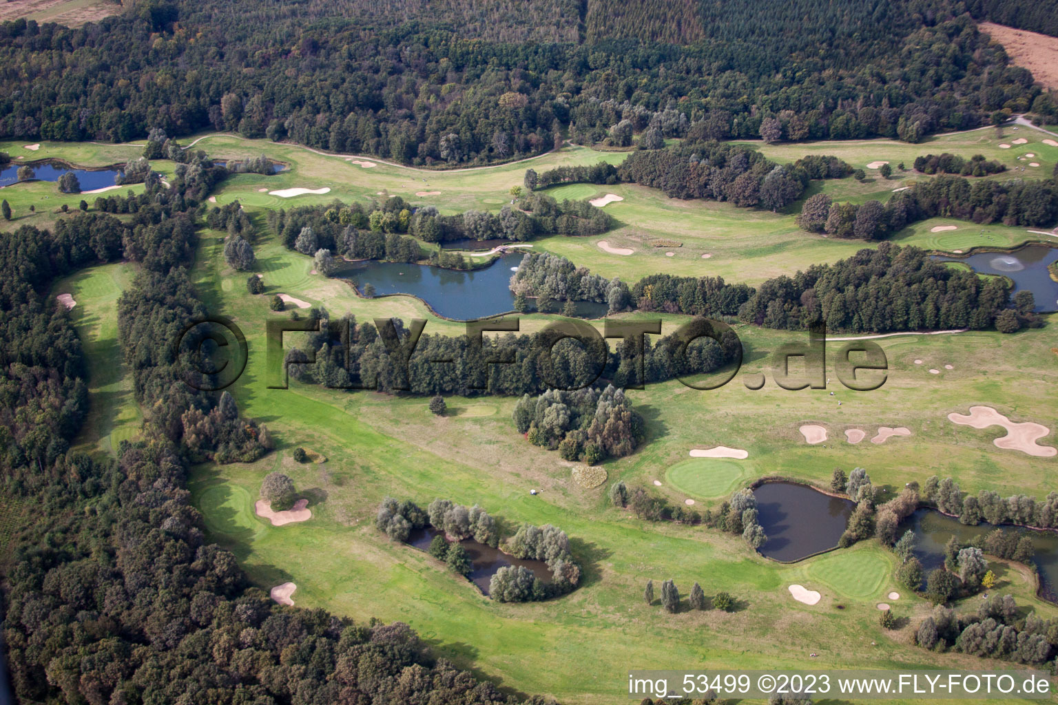 Soufflenheim, Golfclub Baden-Baden Soufflenheim im Bundesland Bas-Rhin, Frankreich von einer Drohne aus