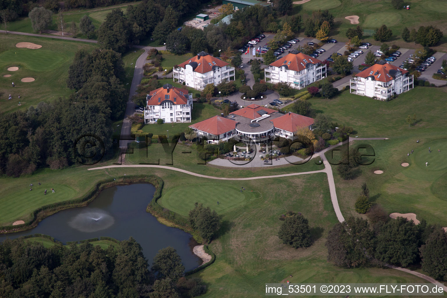 Luftbild von Soufflenheim, Golfclub Baden-Baden Soufflenheim im Bundesland Bas-Rhin, Frankreich