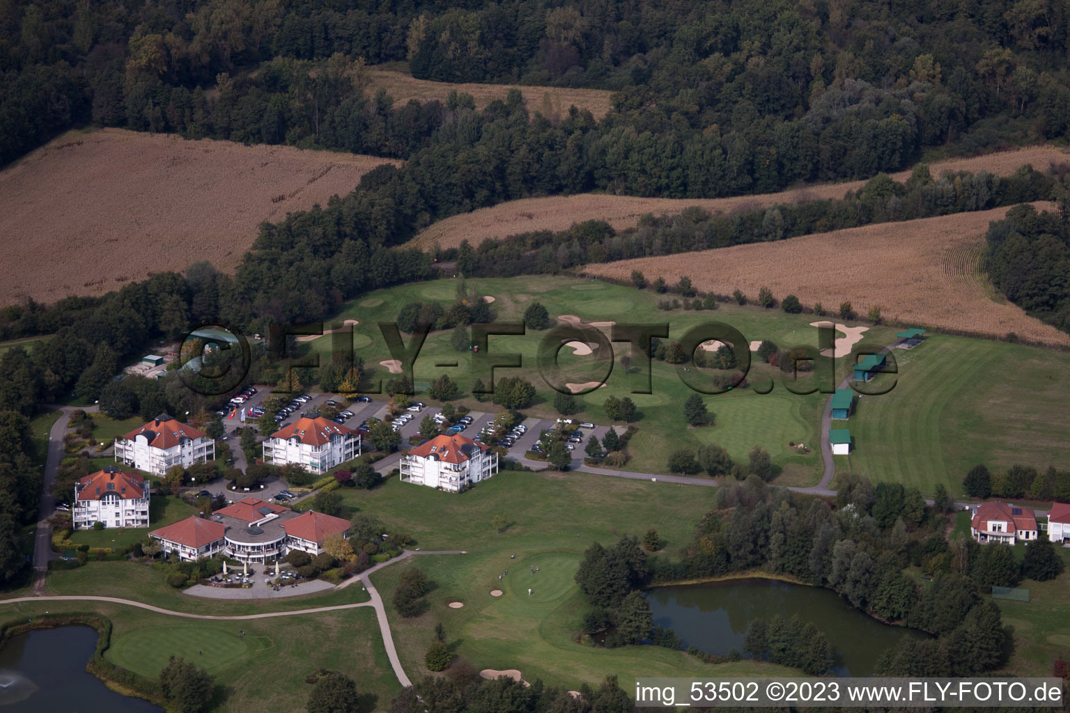 Luftaufnahme von Soufflenheim, Golfclub Baden-Baden Soufflenheim im Bundesland Bas-Rhin, Frankreich