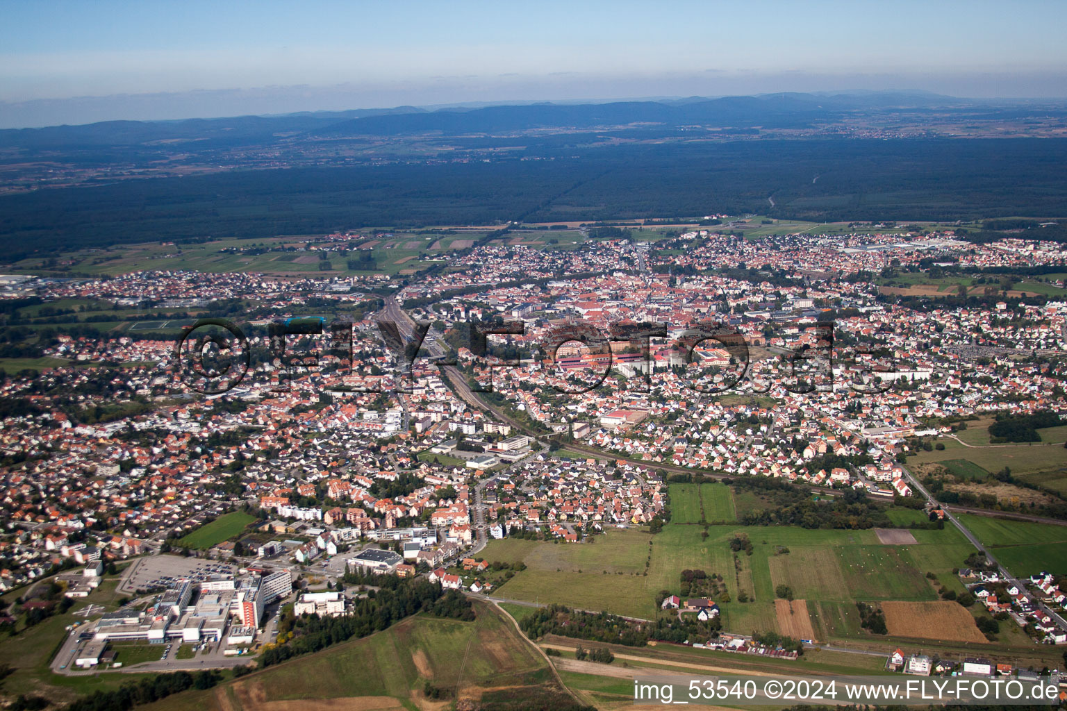 Haguenau im Bundesland Bas-Rhin, Frankreich aus der Vogelperspektive