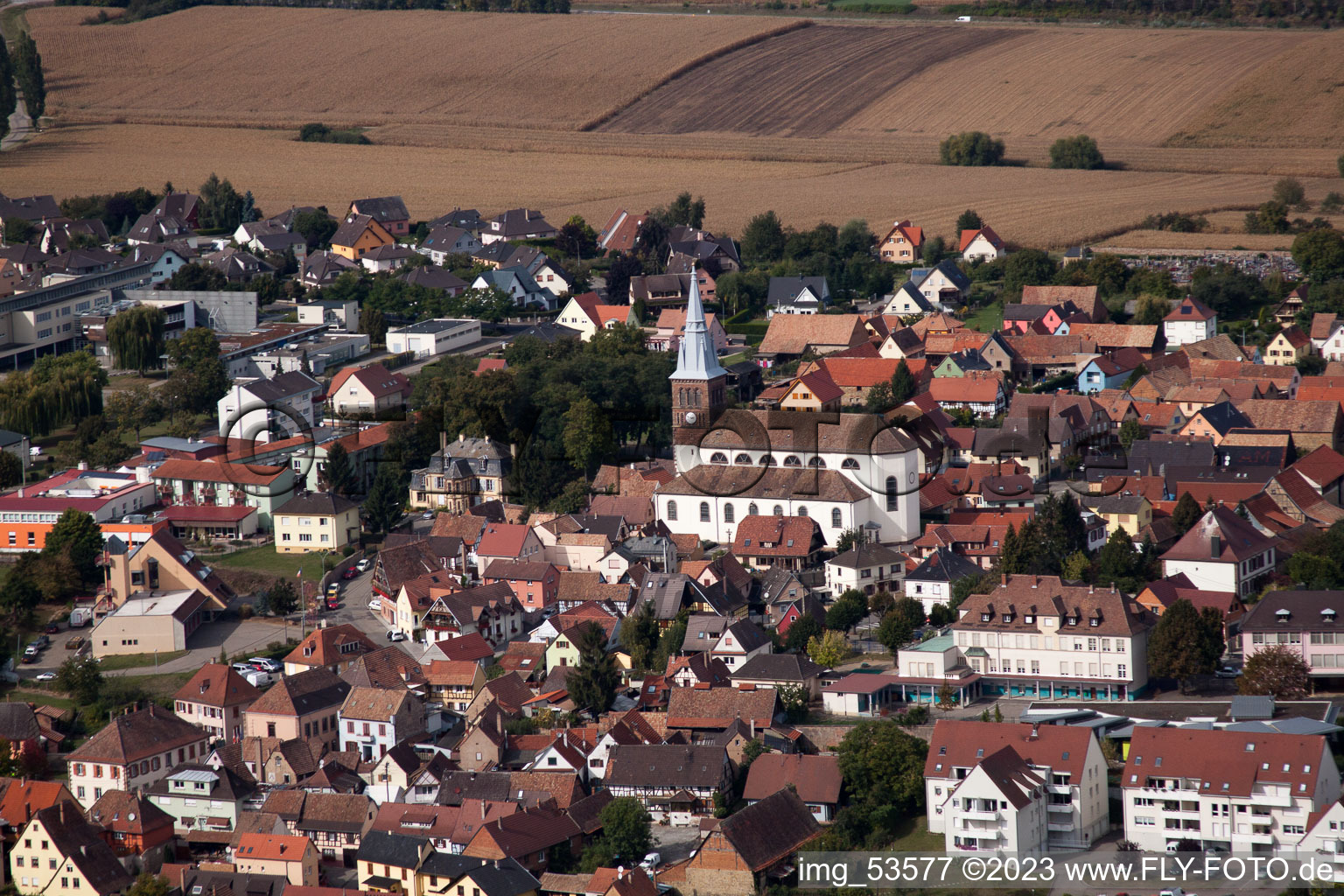 Luftaufnahme von Hochfelden im Bundesland Bas-Rhin, Frankreich