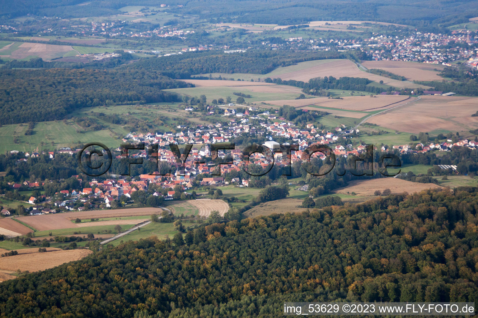 Drohnenbild von Engwiller im Bundesland Bas-Rhin, Frankreich