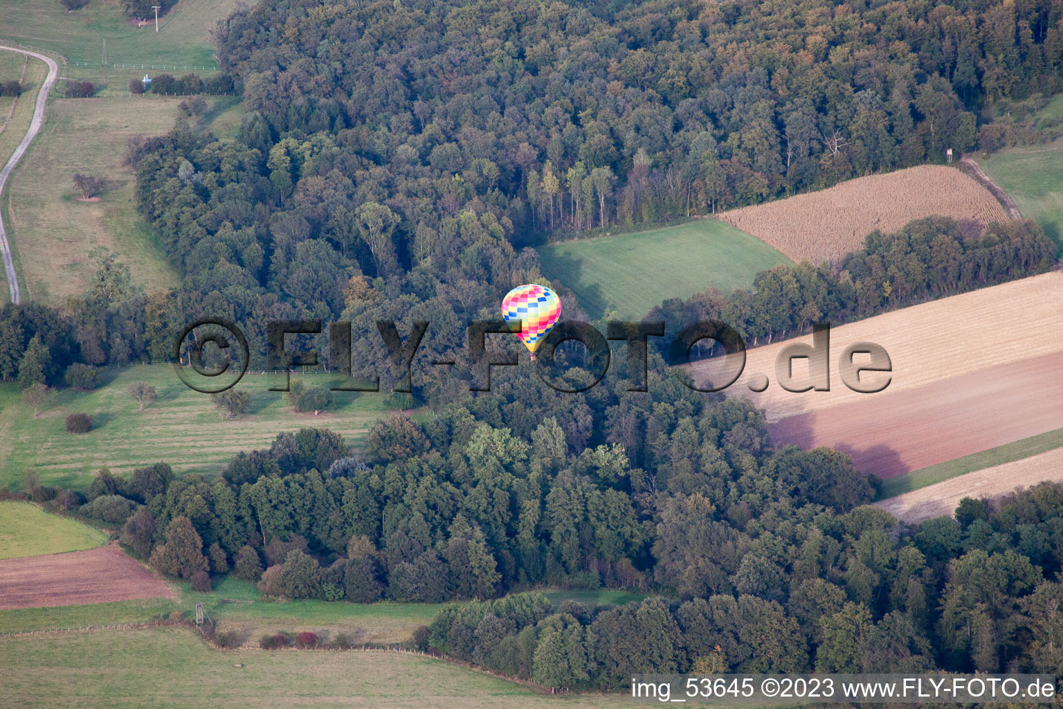 Drohnenbild von Griesbach im Bundesland Bas-Rhin, Frankreich