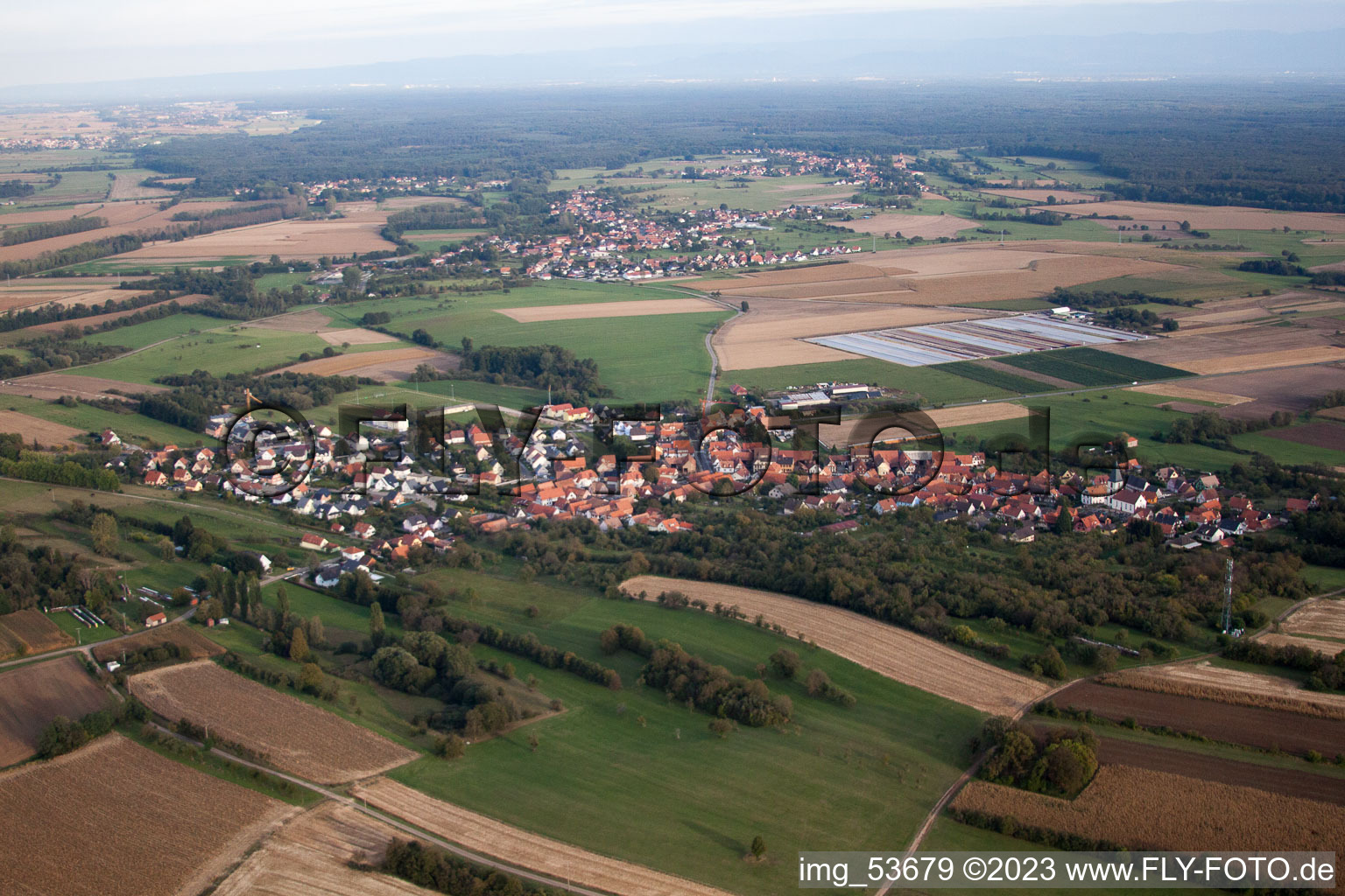 Morsbronn-les-Bains im Bundesland Bas-Rhin, Frankreich von oben gesehen
