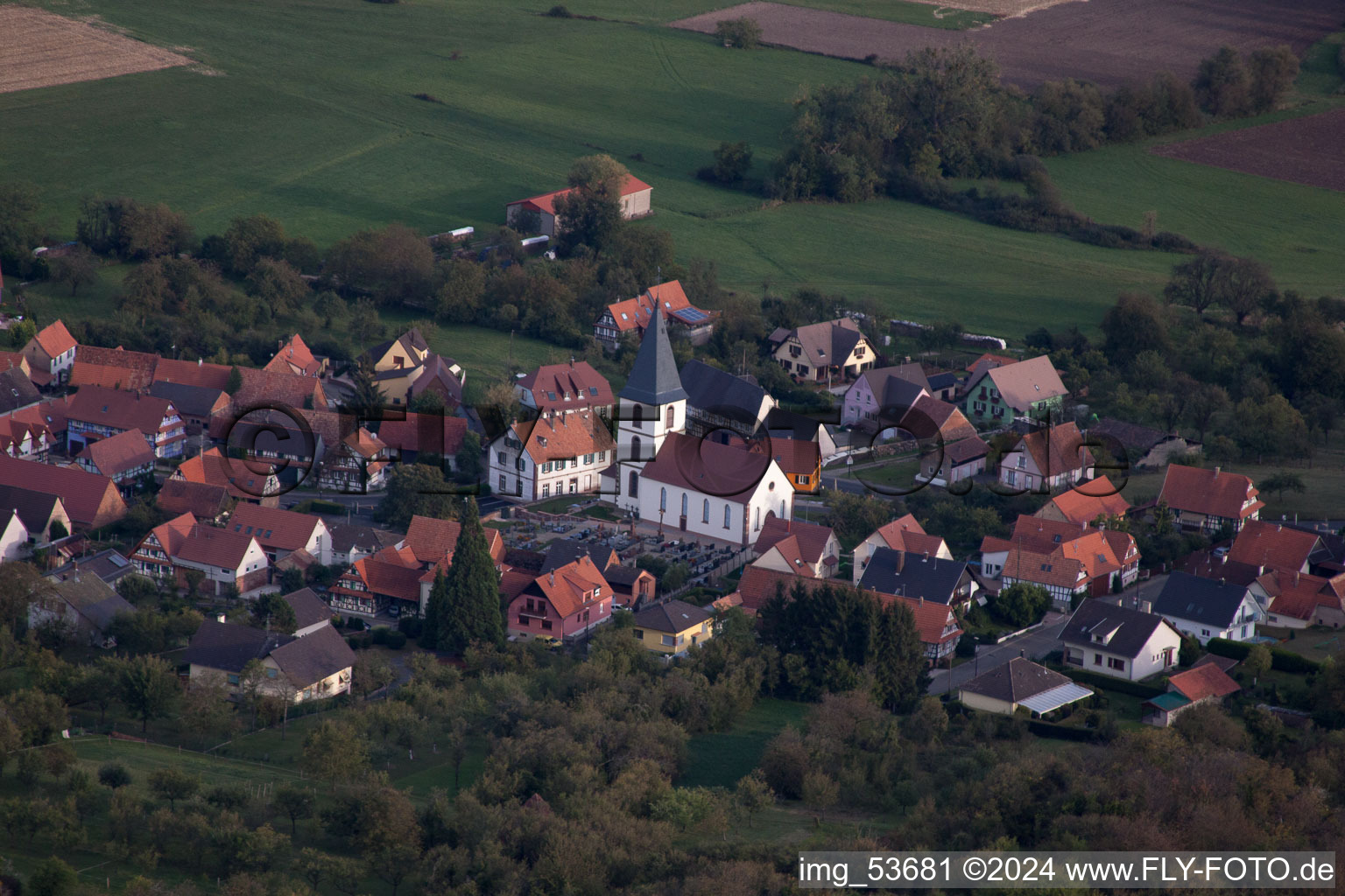 Morsbronn-les-Bains im Bundesland Bas-Rhin, Frankreich vom Flugzeug aus