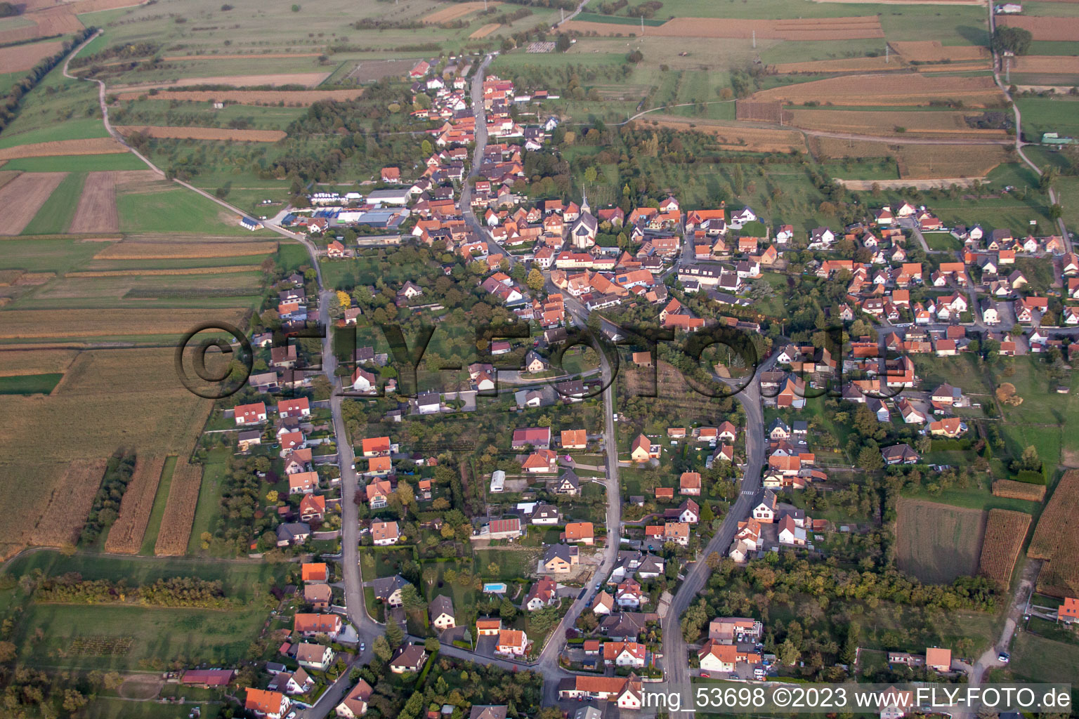 Luftbild von Gunstett im Bundesland Bas-Rhin, Frankreich