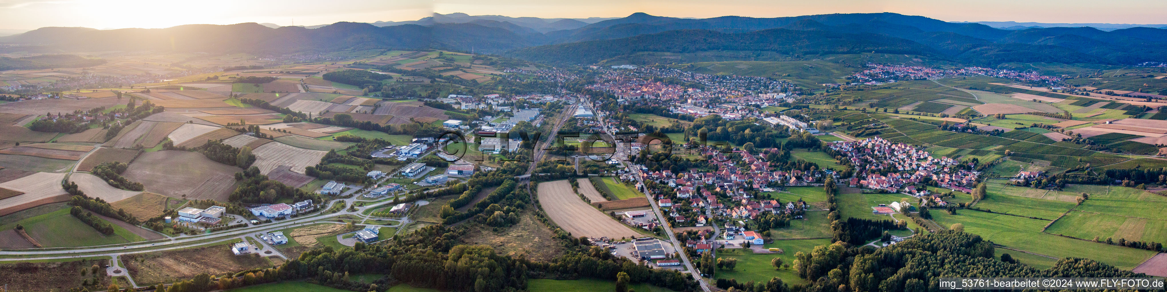 Panorama Industriegebiet im Ortsteil Altenstadt in Wissembourg im Bundesland Bas-Rhin, Frankreich