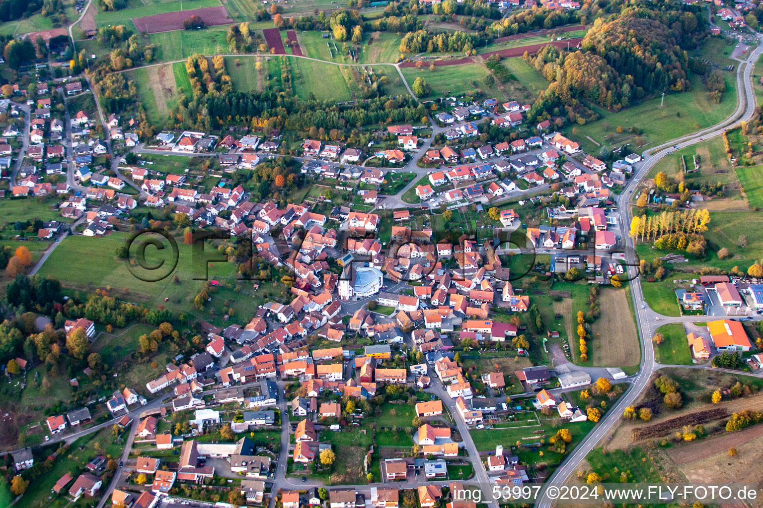 Luftbild von Von Süden im Ortsteil Gossersweiler in Gossersweiler-Stein im Bundesland Rheinland-Pfalz, Deutschland