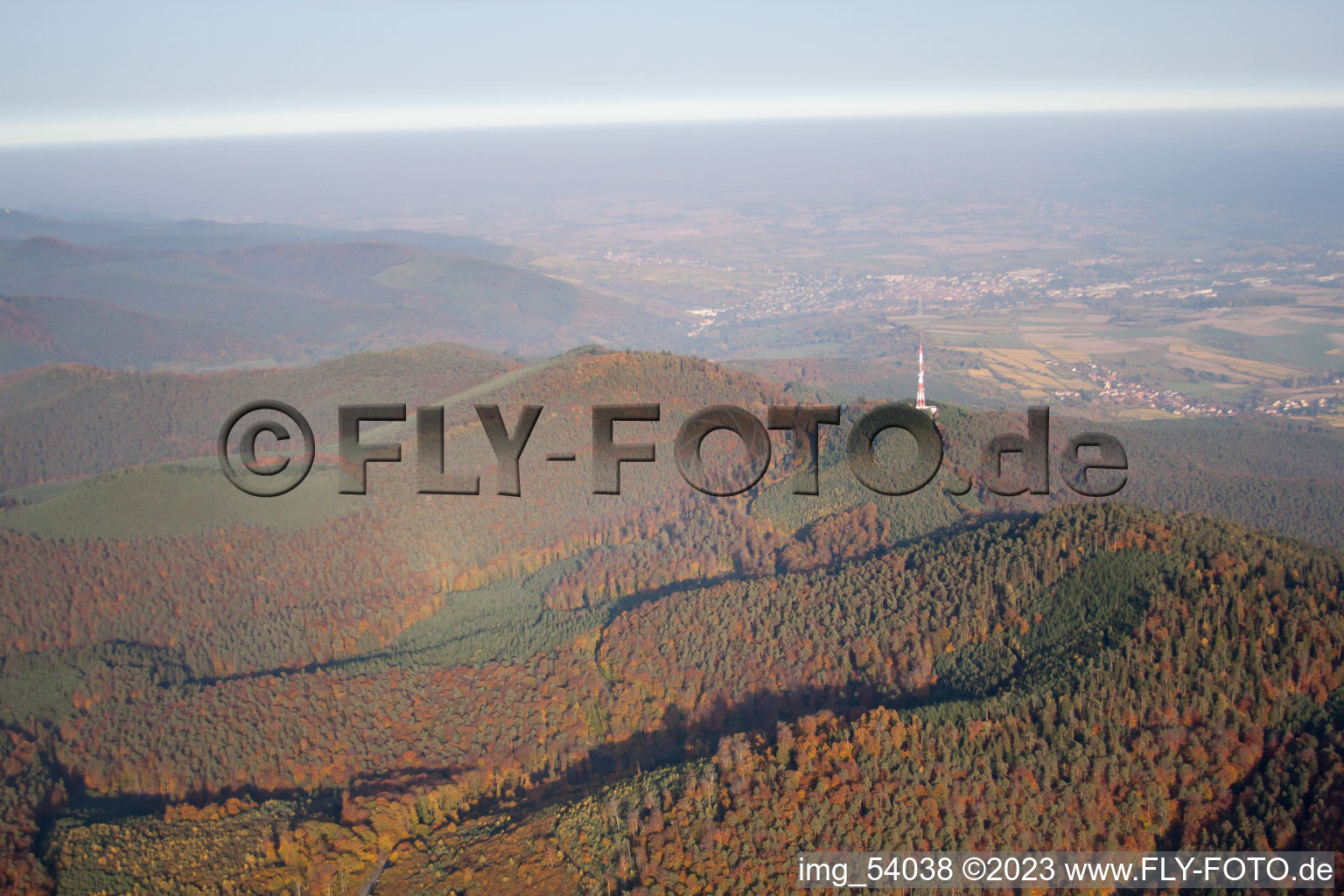 Climbach im Bundesland Bas-Rhin, Frankreich aus der Drohnenperspektive