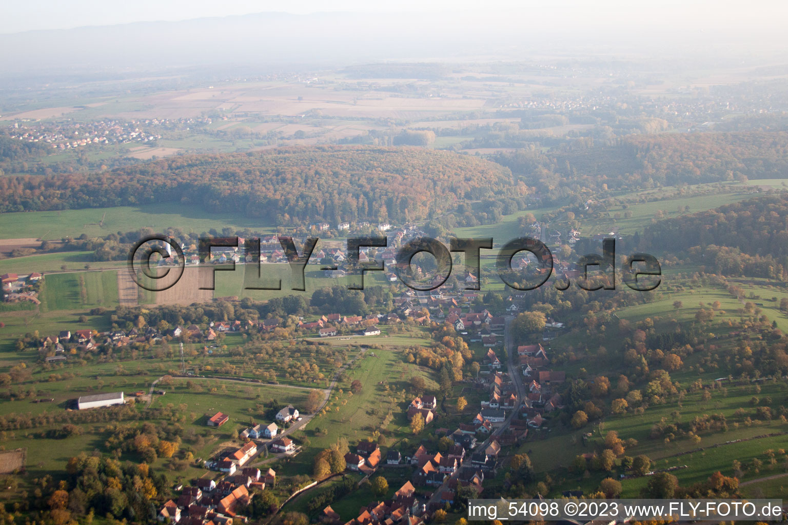 Langensoultzbach im Bundesland Bas-Rhin, Frankreich von oben gesehen