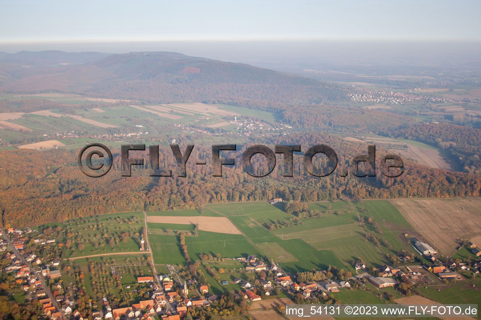 Luftaufnahme von Nehwiller-près-Wœrth im Bundesland Bas-Rhin, Frankreich