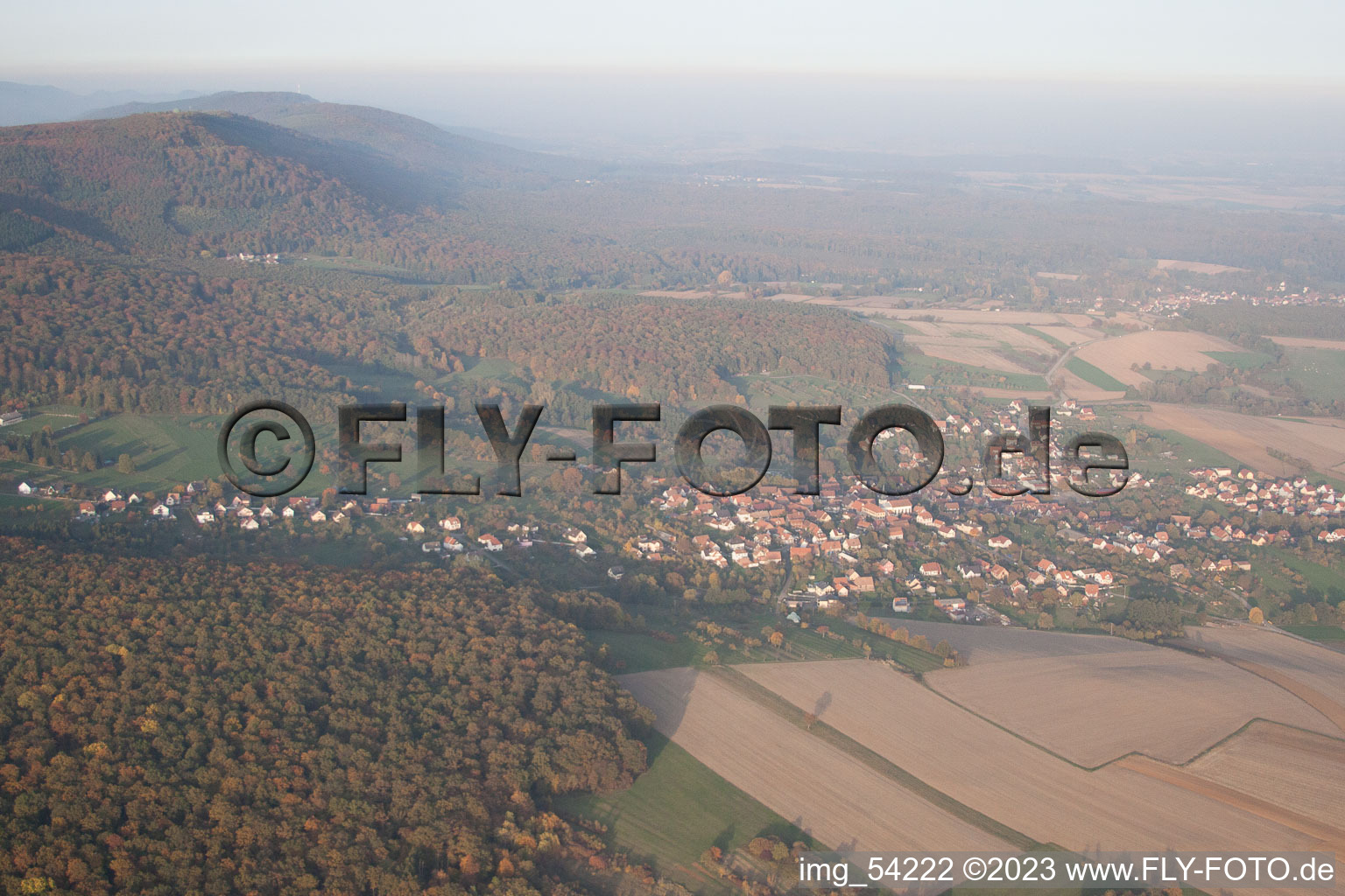 Preuschdorf im Bundesland Bas-Rhin, Frankreich von einer Drohne aus