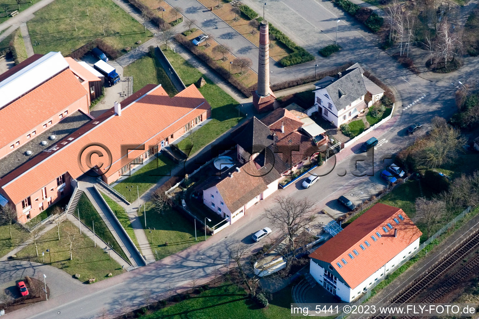 Jockgrim, Festhalle von Westen im Bundesland Rheinland-Pfalz, Deutschland