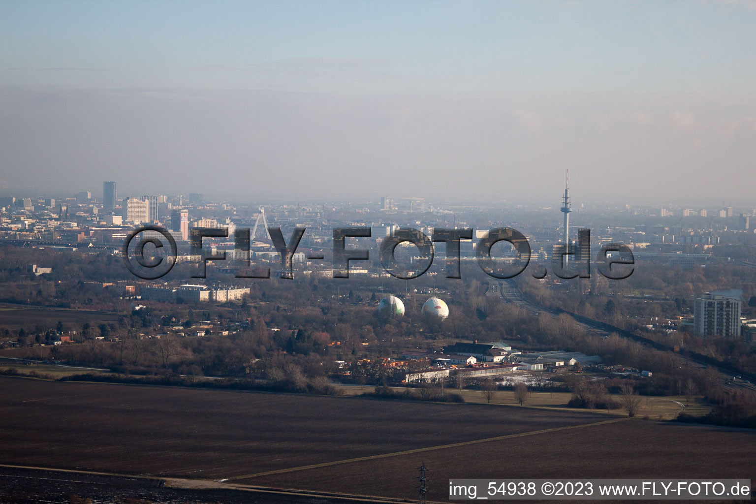 Luftbild von Ortsteil West in Ludwigshafen am Rhein im Bundesland Rheinland-Pfalz, Deutschland