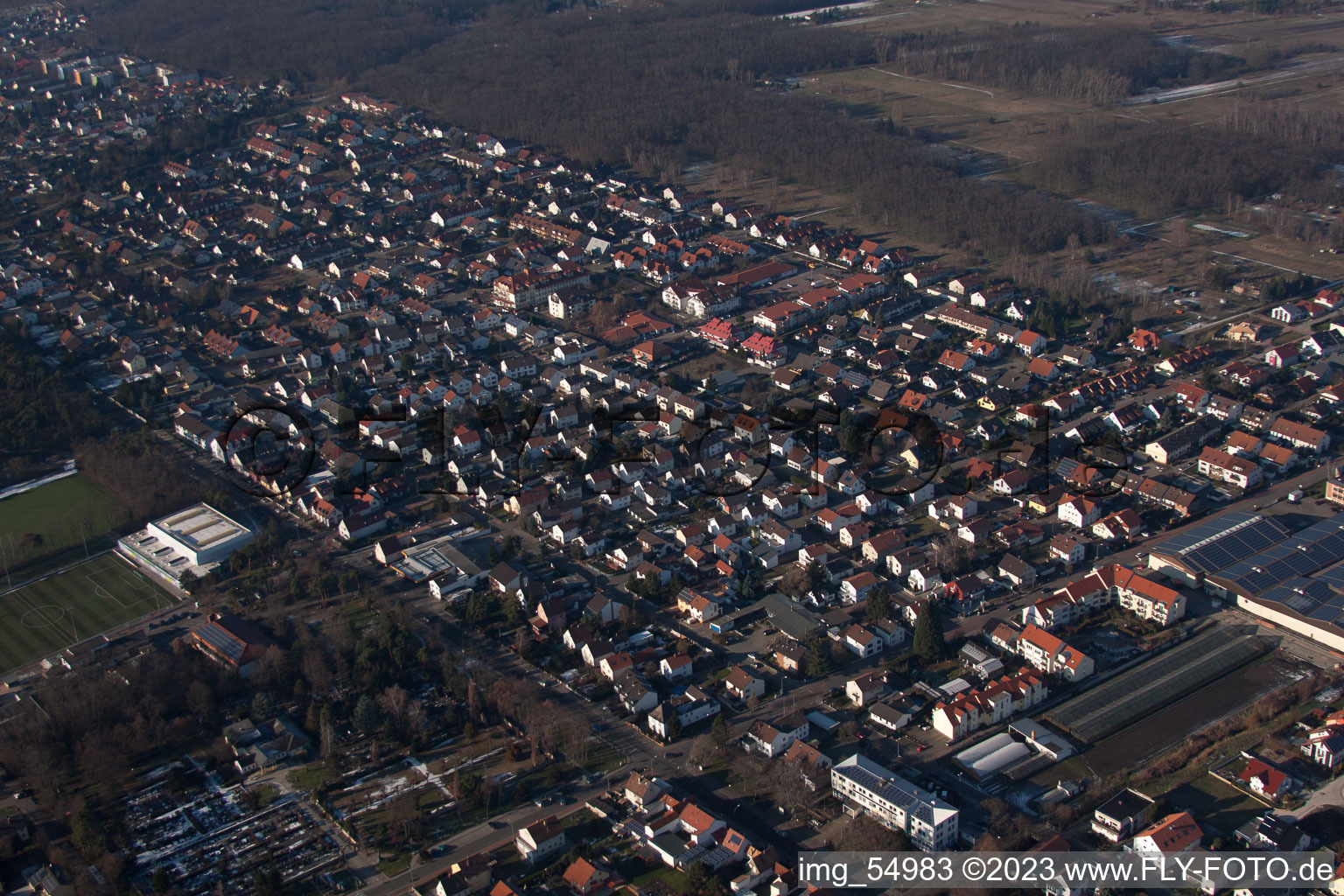 Maxdorf im Bundesland Rheinland-Pfalz, Deutschland von der Drohne aus gesehen