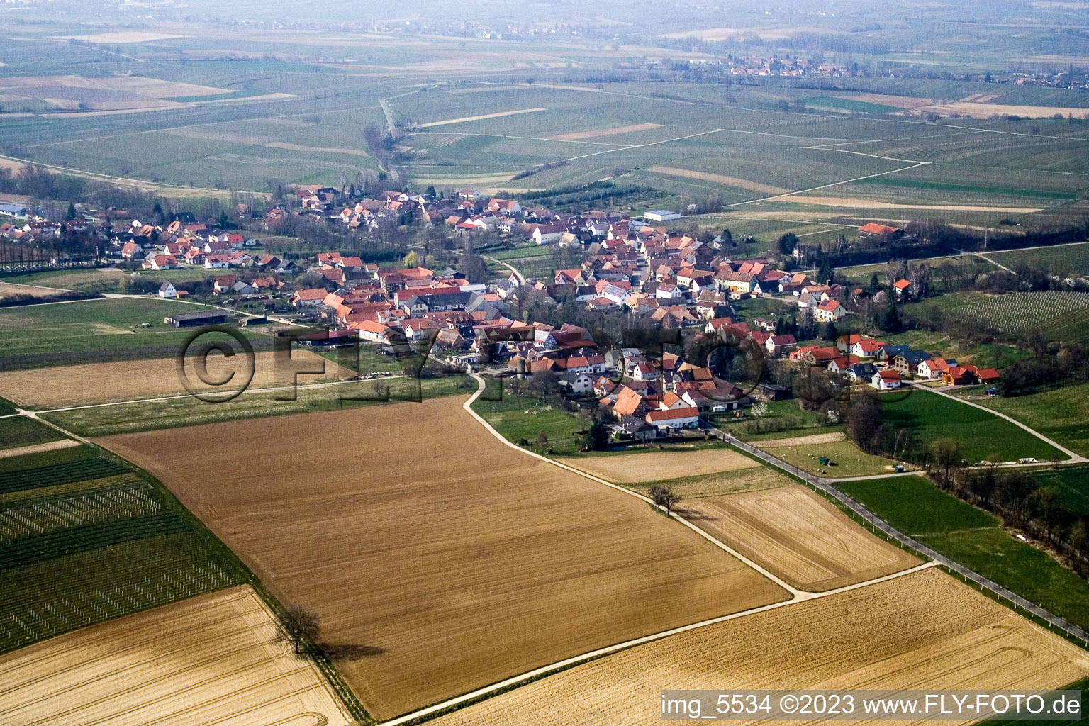 Dierbach im Bundesland Rheinland-Pfalz, Deutschland aus der Luft