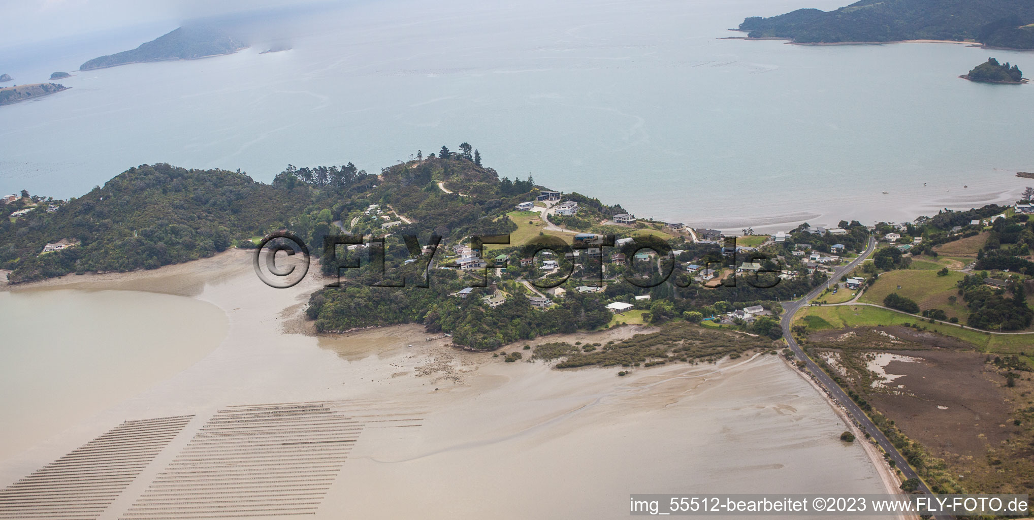 Drohnenbild von Coromandel im Bundesland Waikato, Neuseeland