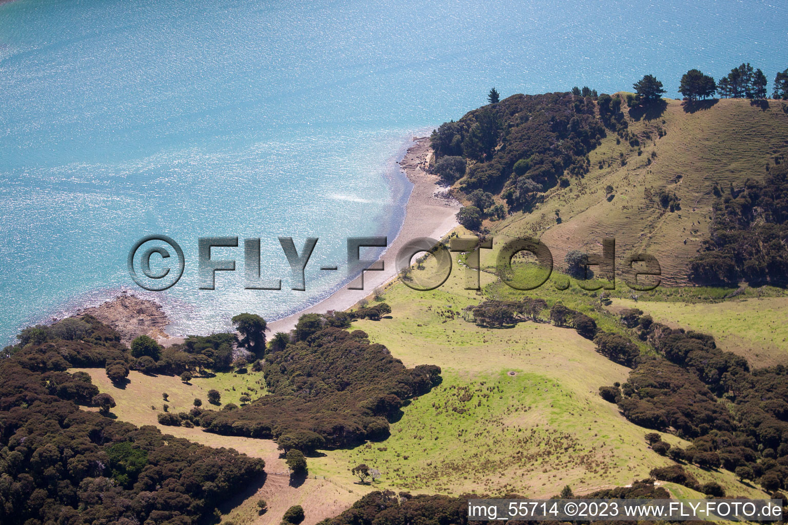 Coromandel im Bundesland Waikato, Neuseeland aus der Drohnenperspektive