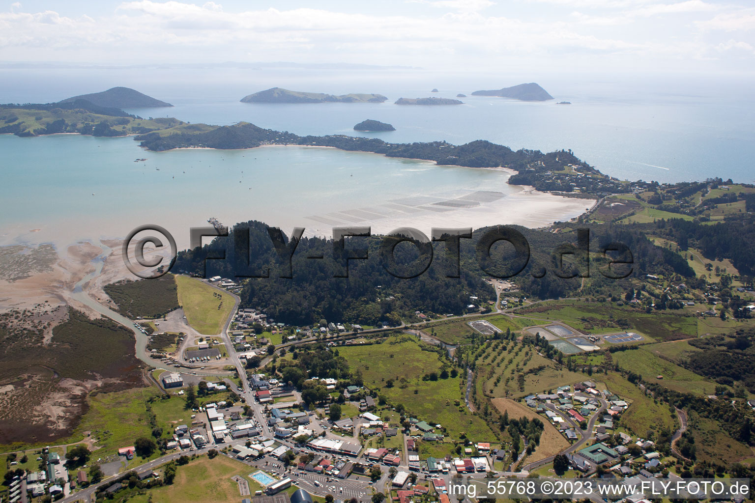 Coromandel im Bundesland Waikato, Neuseeland aus der Vogelperspektive