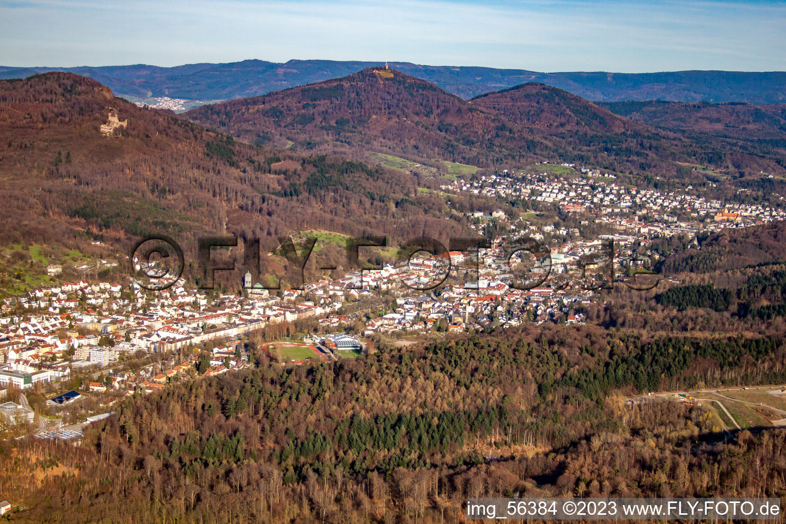 Schrägluftbild von Baden-Baden im Bundesland Baden-Württemberg, Deutschland