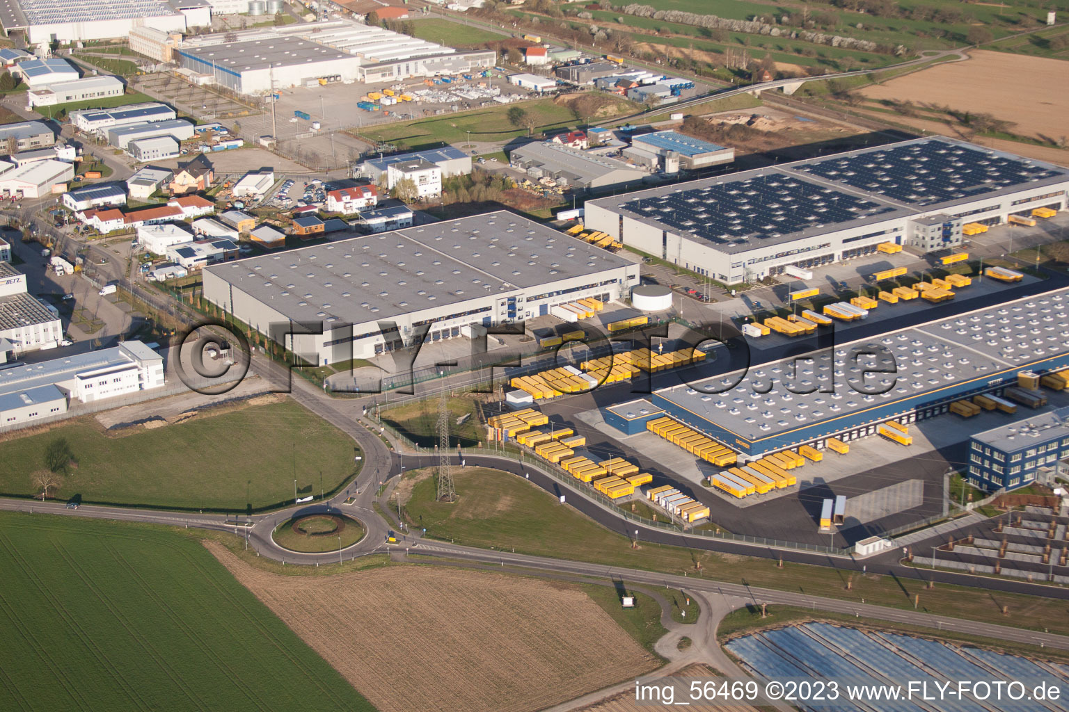 DACHSER Logistikzentrum Karlsruhe GmbH, Malsch im Bundesland Baden-Württemberg, Deutschland aus der Vogelperspektive
